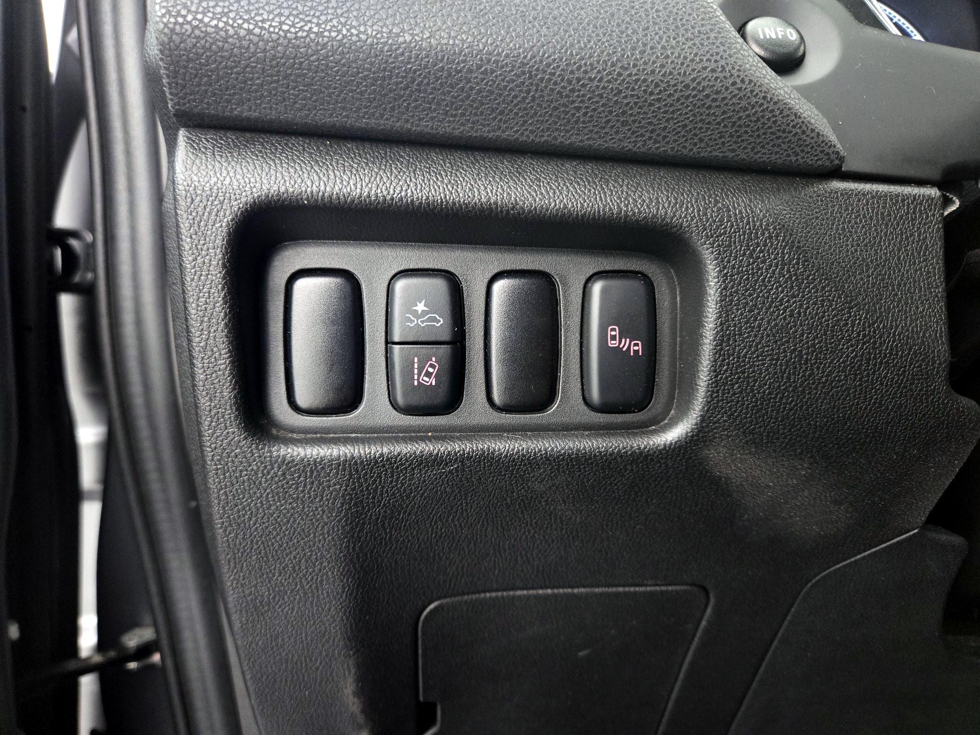 Thumbnail: 2021 Mitsubishi Outlander Sport - 13