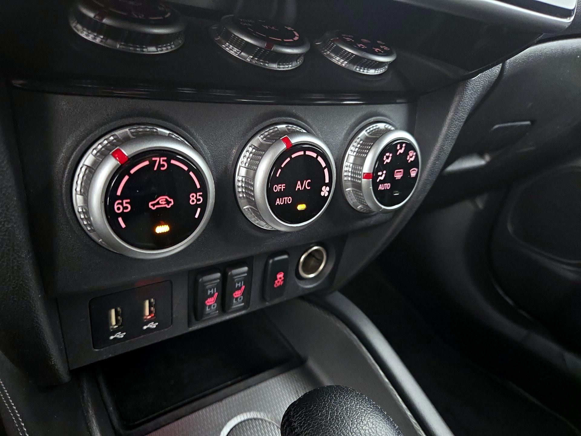 Thumbnail: 2021 Mitsubishi Outlander Sport - 16