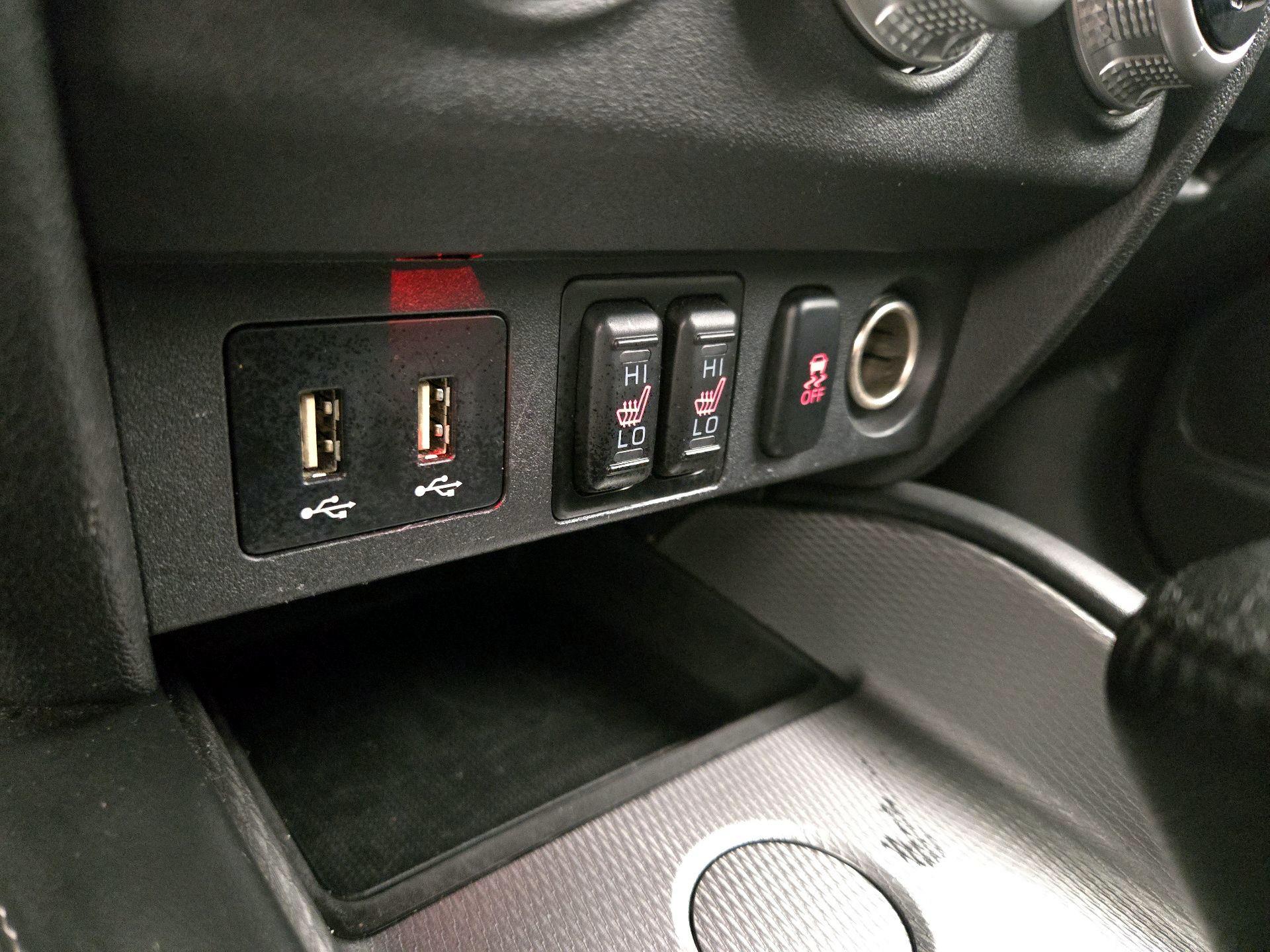 Thumbnail: 2021 Mitsubishi Outlander Sport - 18