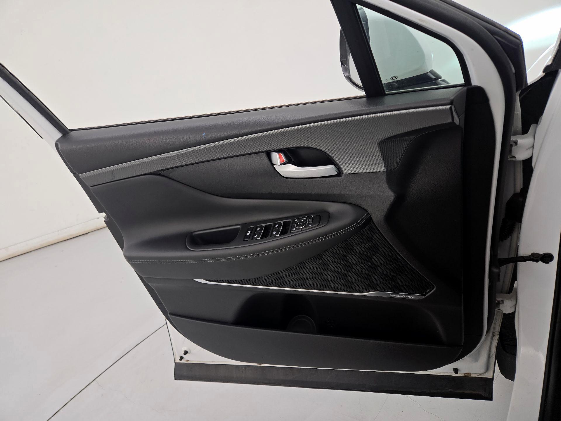 Thumbnail: 2023 Hyundai Santa Fe - 12