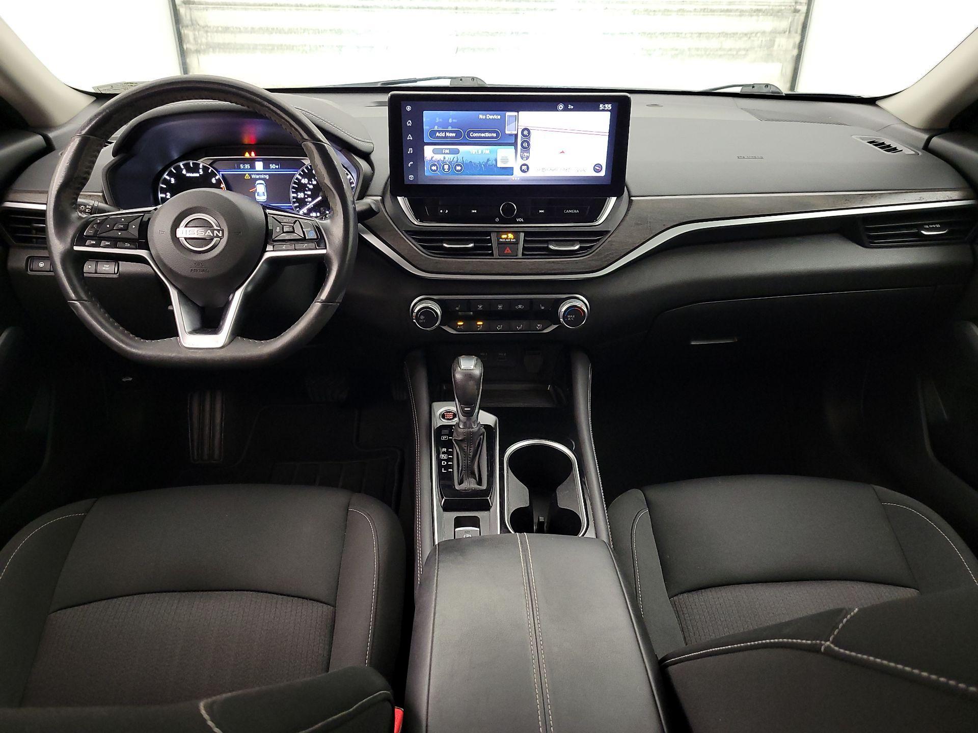 Thumbnail: 2023 Nissan Altima - 9