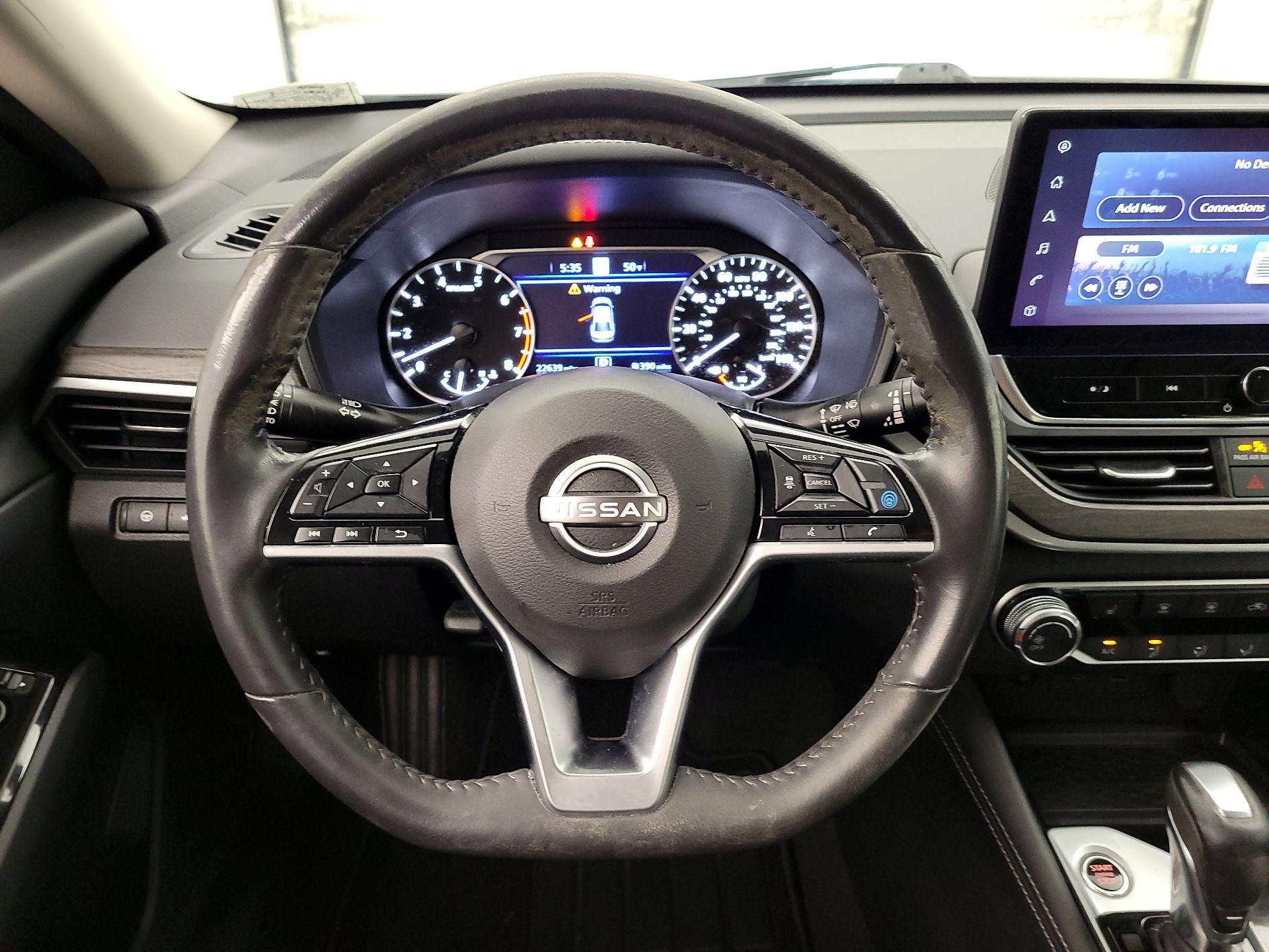 Thumbnail: 2023 Nissan Altima - 10