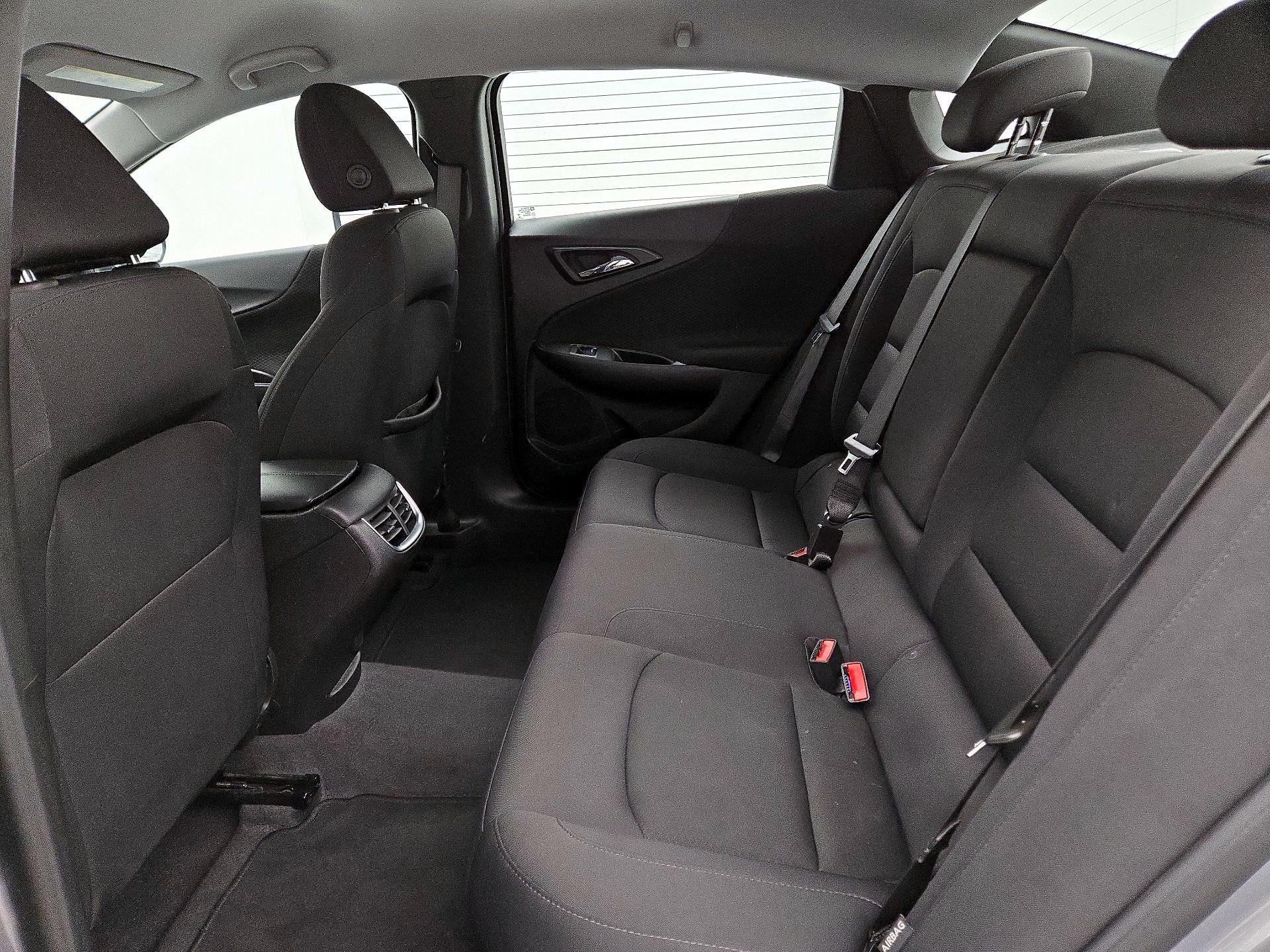 Thumbnail: 2023 Chevrolet Malibu - 18