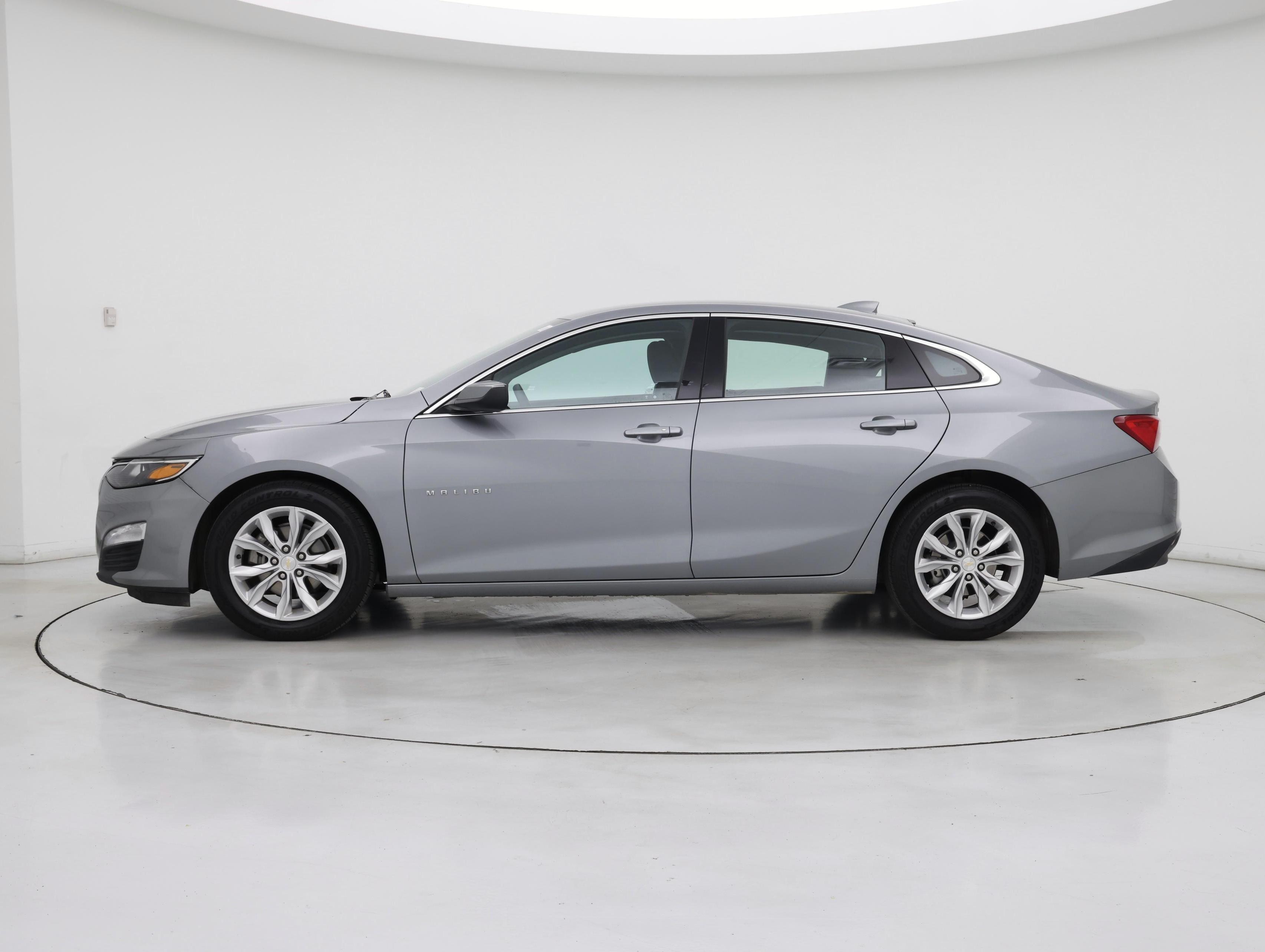 Thumbnail: 2023 Chevrolet Malibu - 3