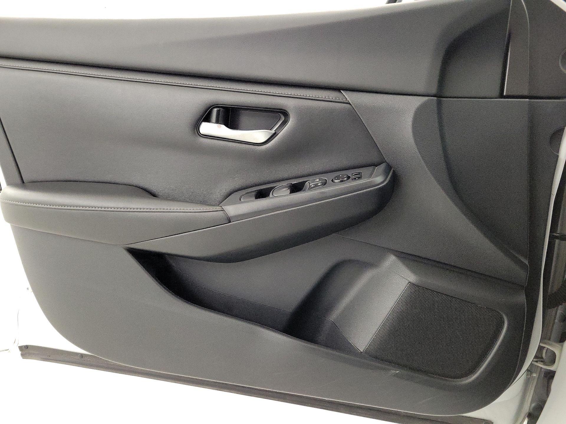 Thumbnail: 2022 Nissan Sentra - 12