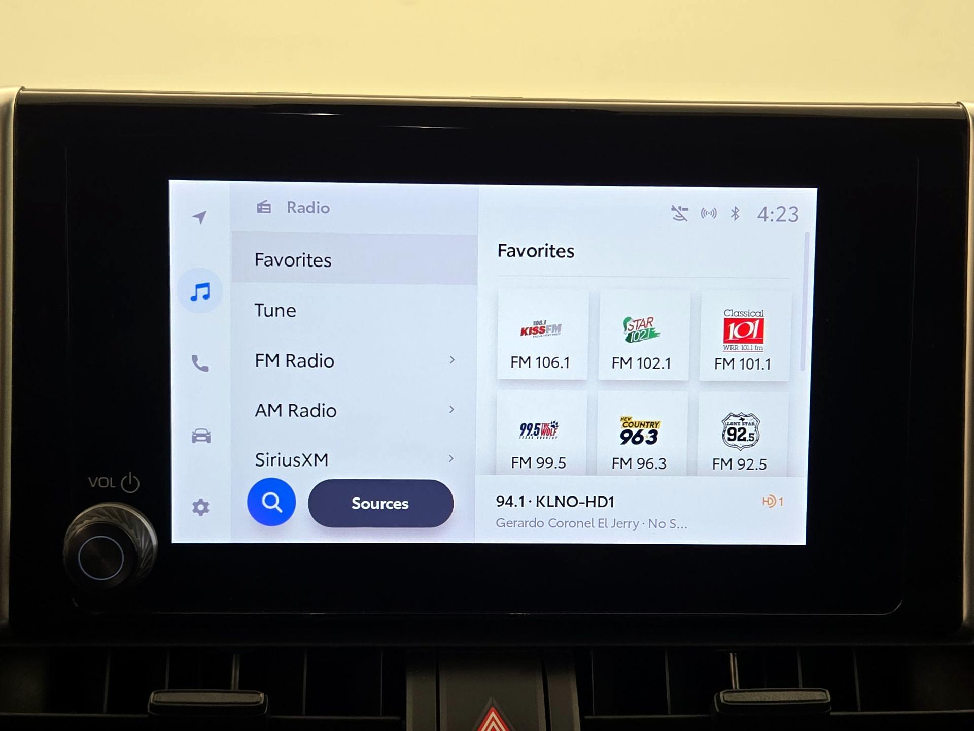 Thumbnail: 2023 Toyota RAV4 - 15