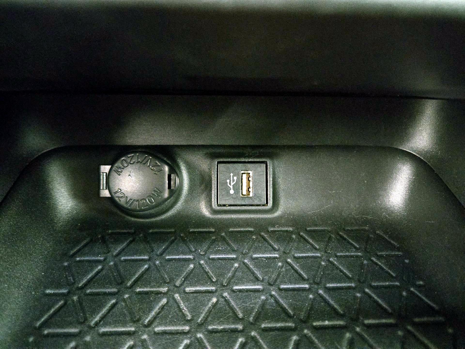 Thumbnail: 2023 Toyota RAV4 - 18