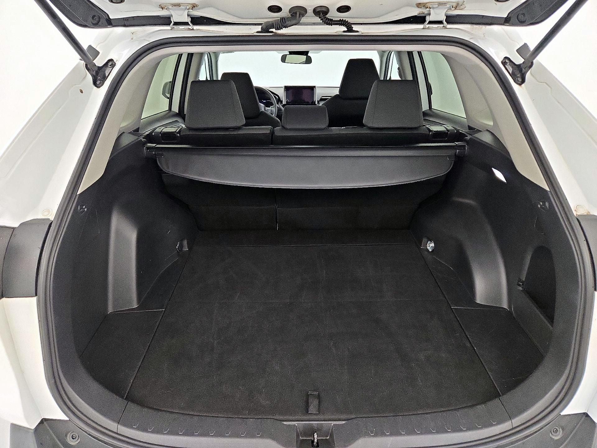 Thumbnail: 2023 Toyota RAV4 - 20