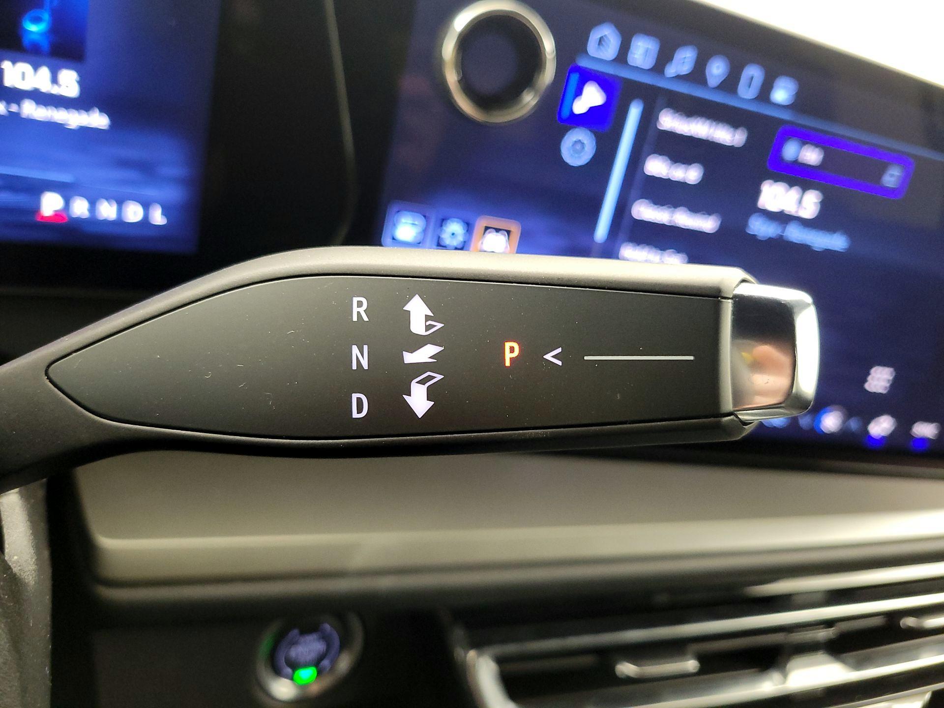 Thumbnail: 2025 Chevrolet Traverse - 17