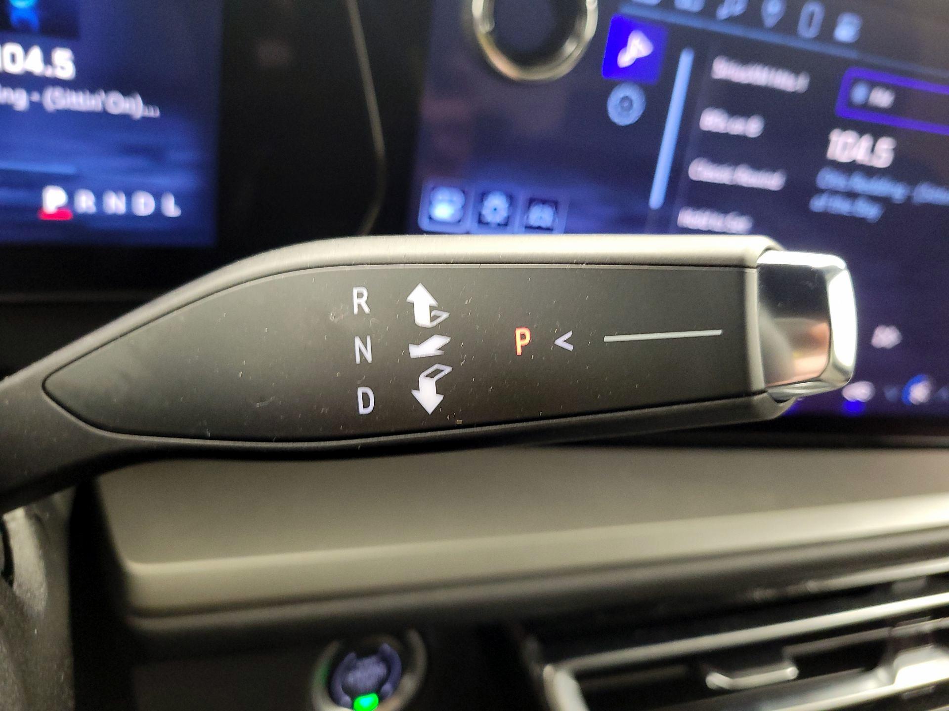 Thumbnail: 2025 Chevrolet Traverse - 17