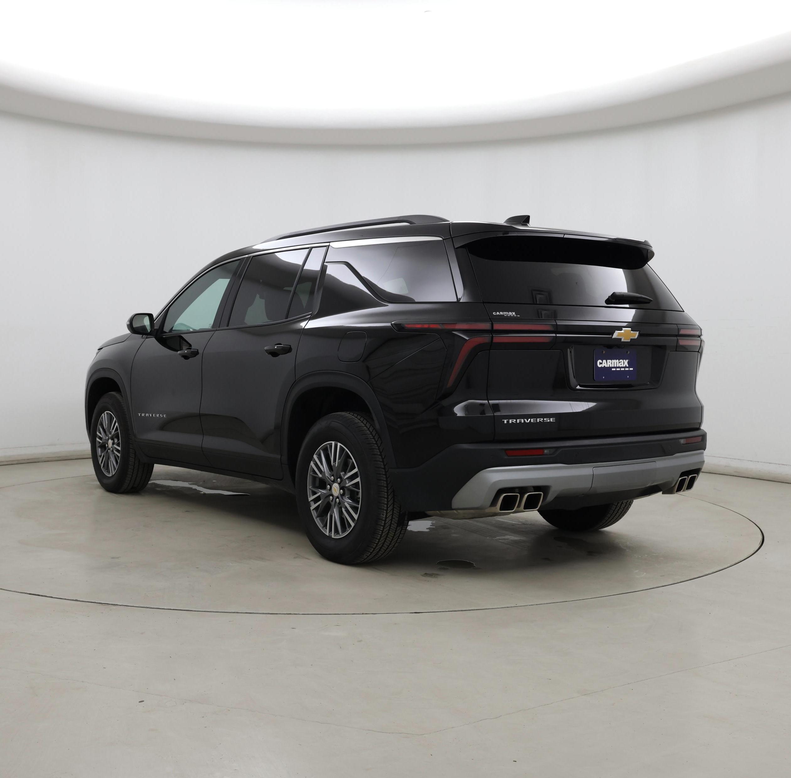 Thumbnail: 2025 Chevrolet Traverse - 2