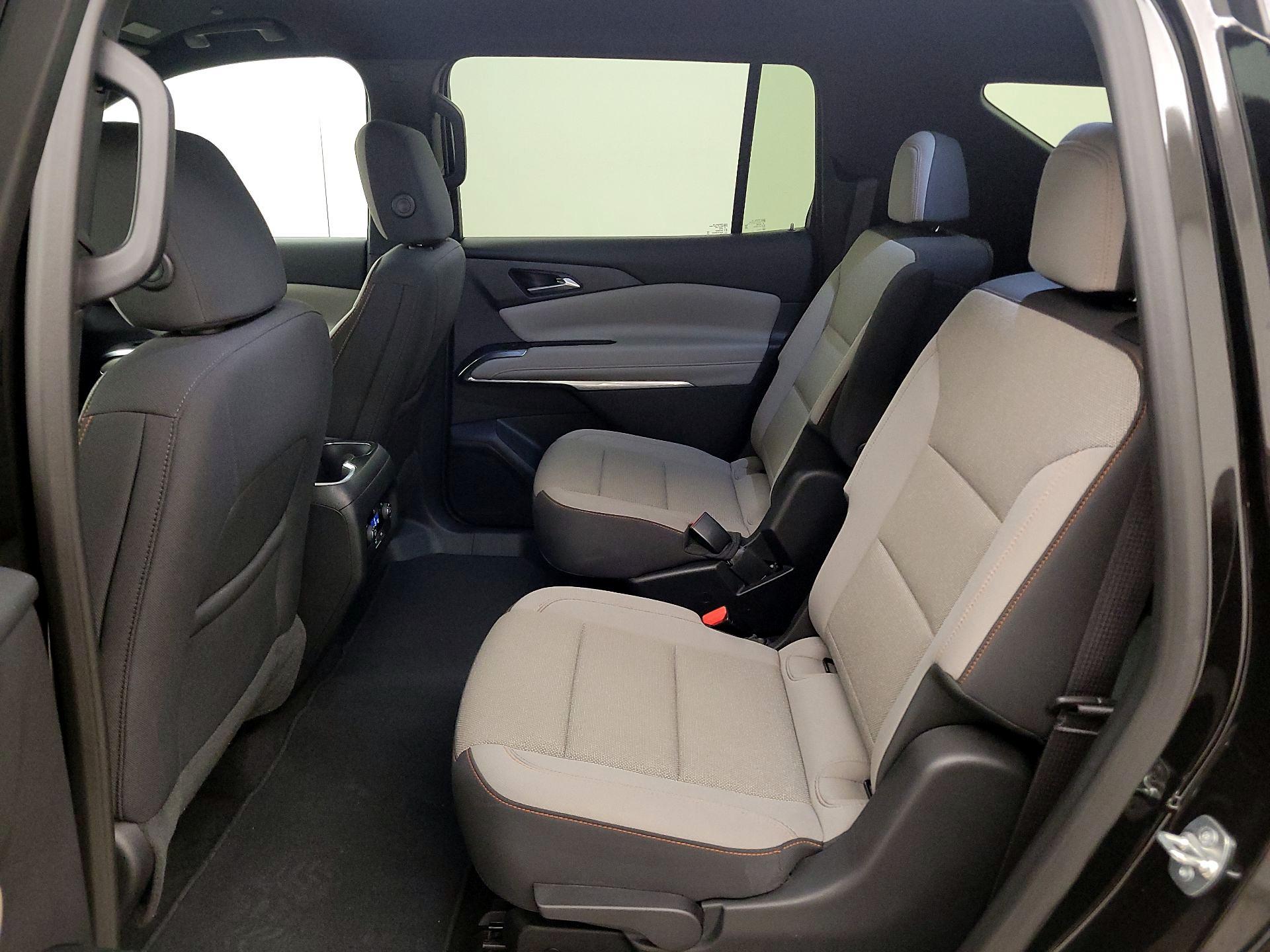 Thumbnail: 2025 Chevrolet Traverse - 19