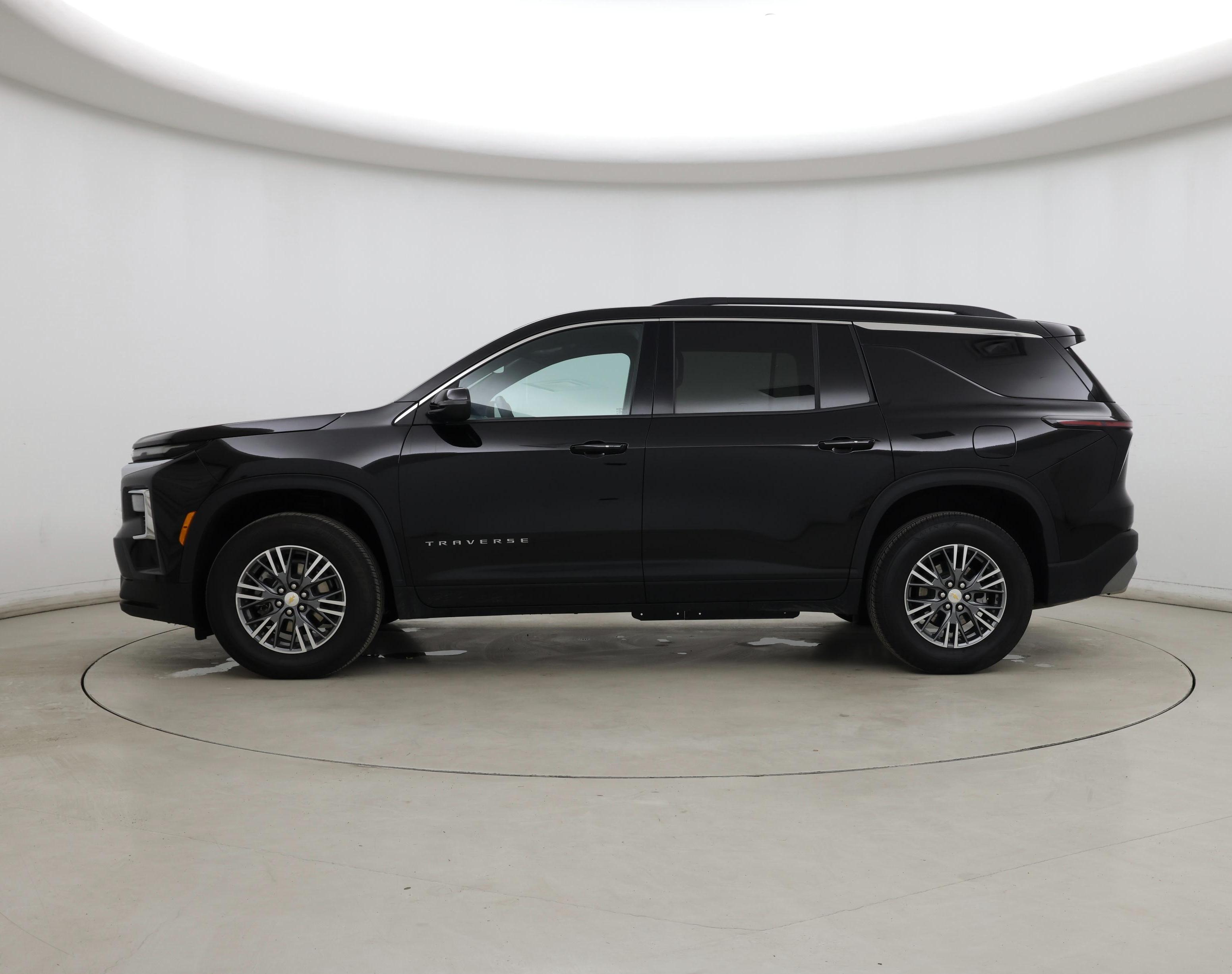 Thumbnail: 2025 Chevrolet Traverse - 3