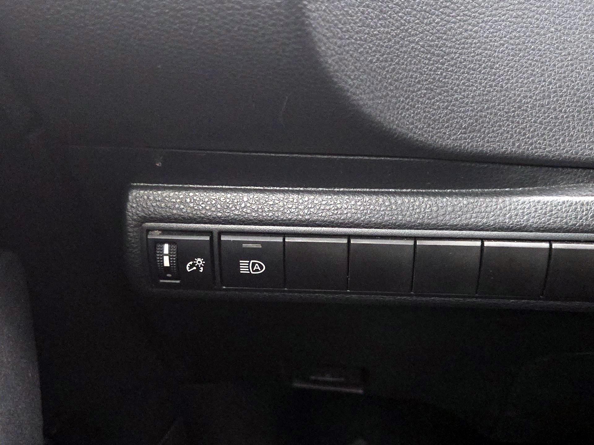 Thumbnail: 2023 Toyota Corolla - 13