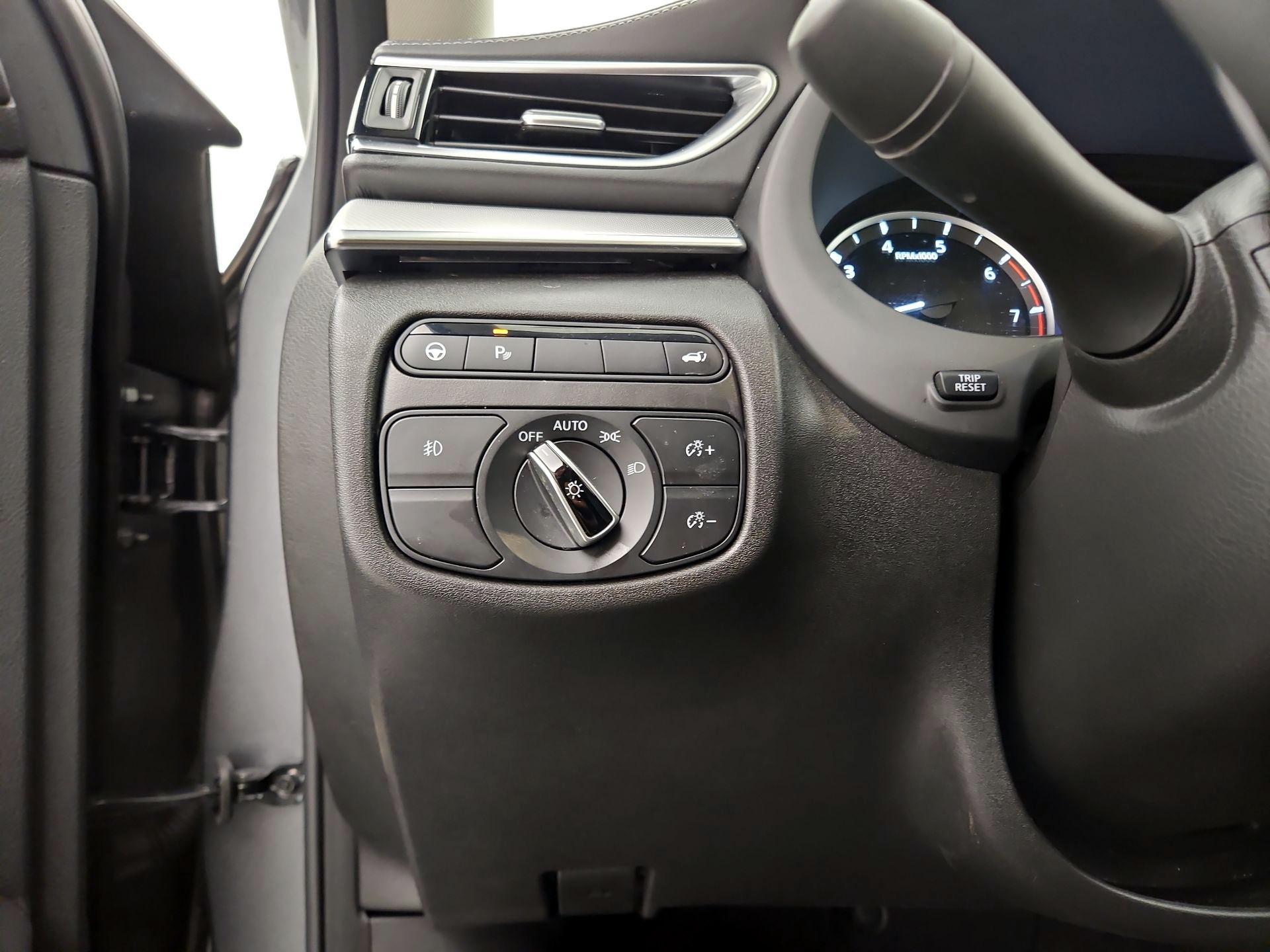 Thumbnail: 2022 INFINITI QX50 - 13