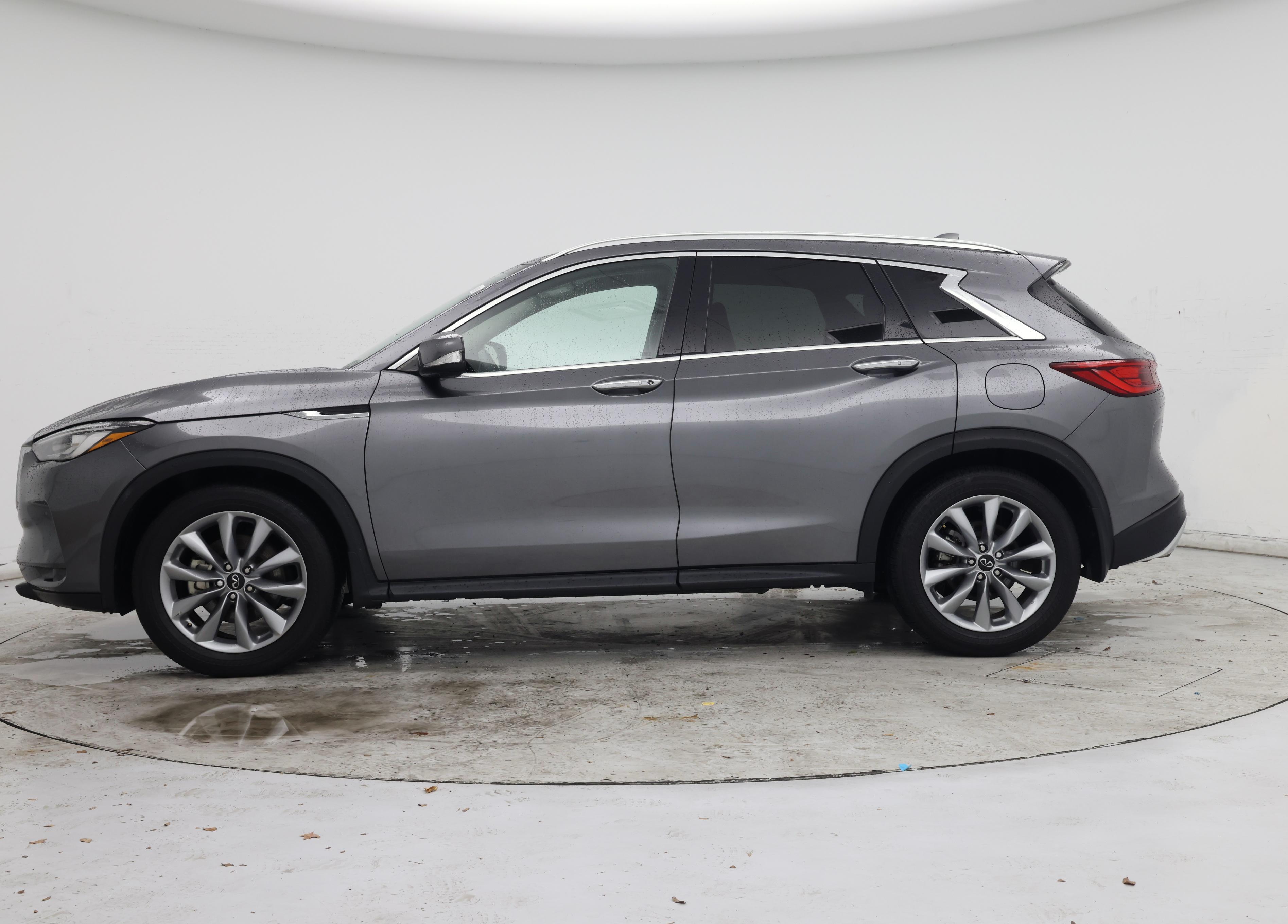 Thumbnail: 2022 INFINITI QX50 - 3