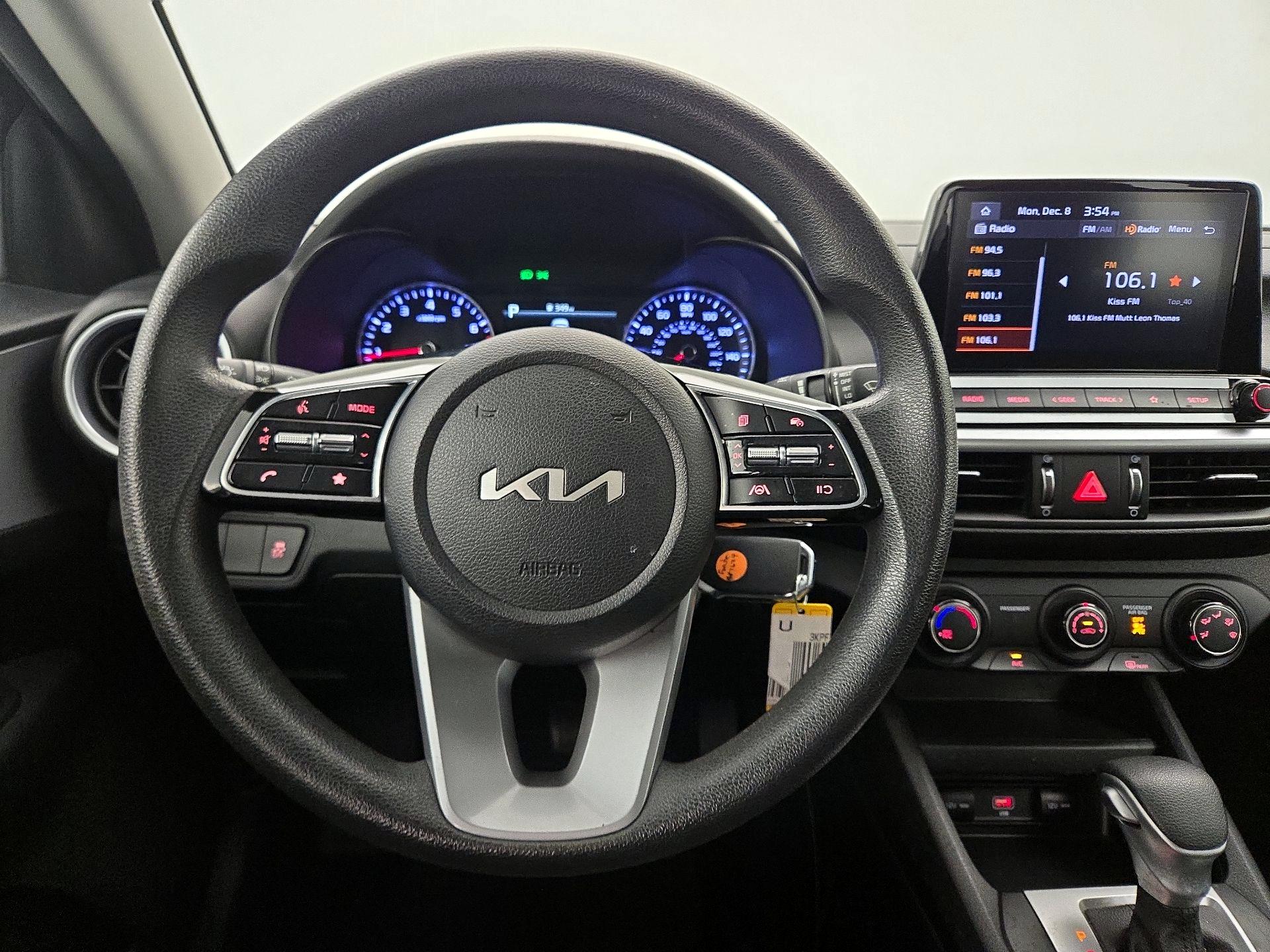 Thumbnail: 2023 Kia Forte - 10