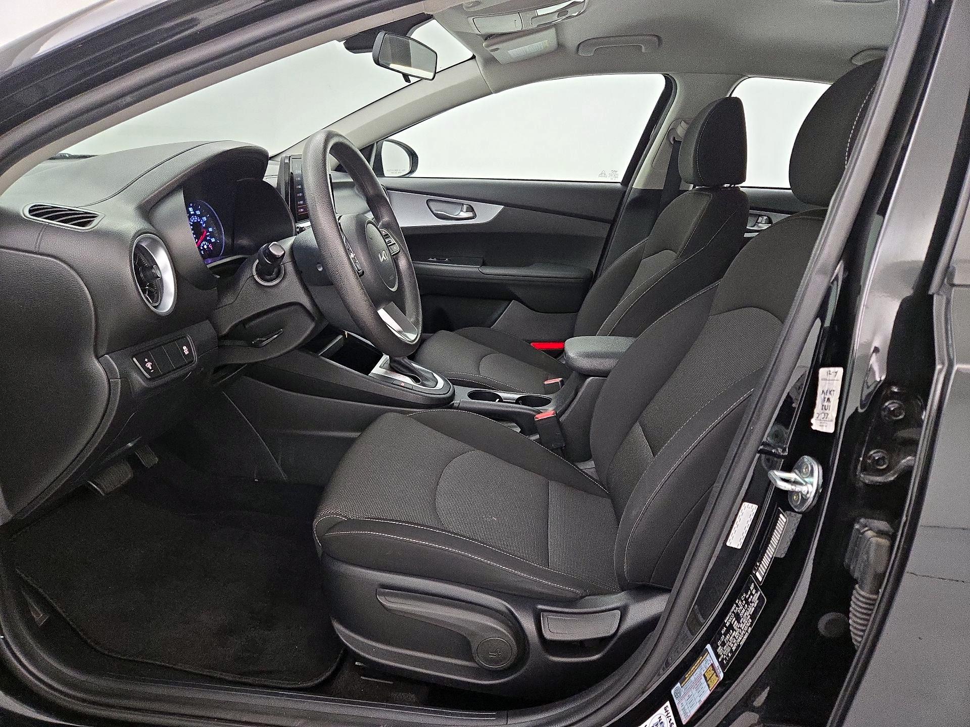 Thumbnail: 2023 Kia Forte - 11