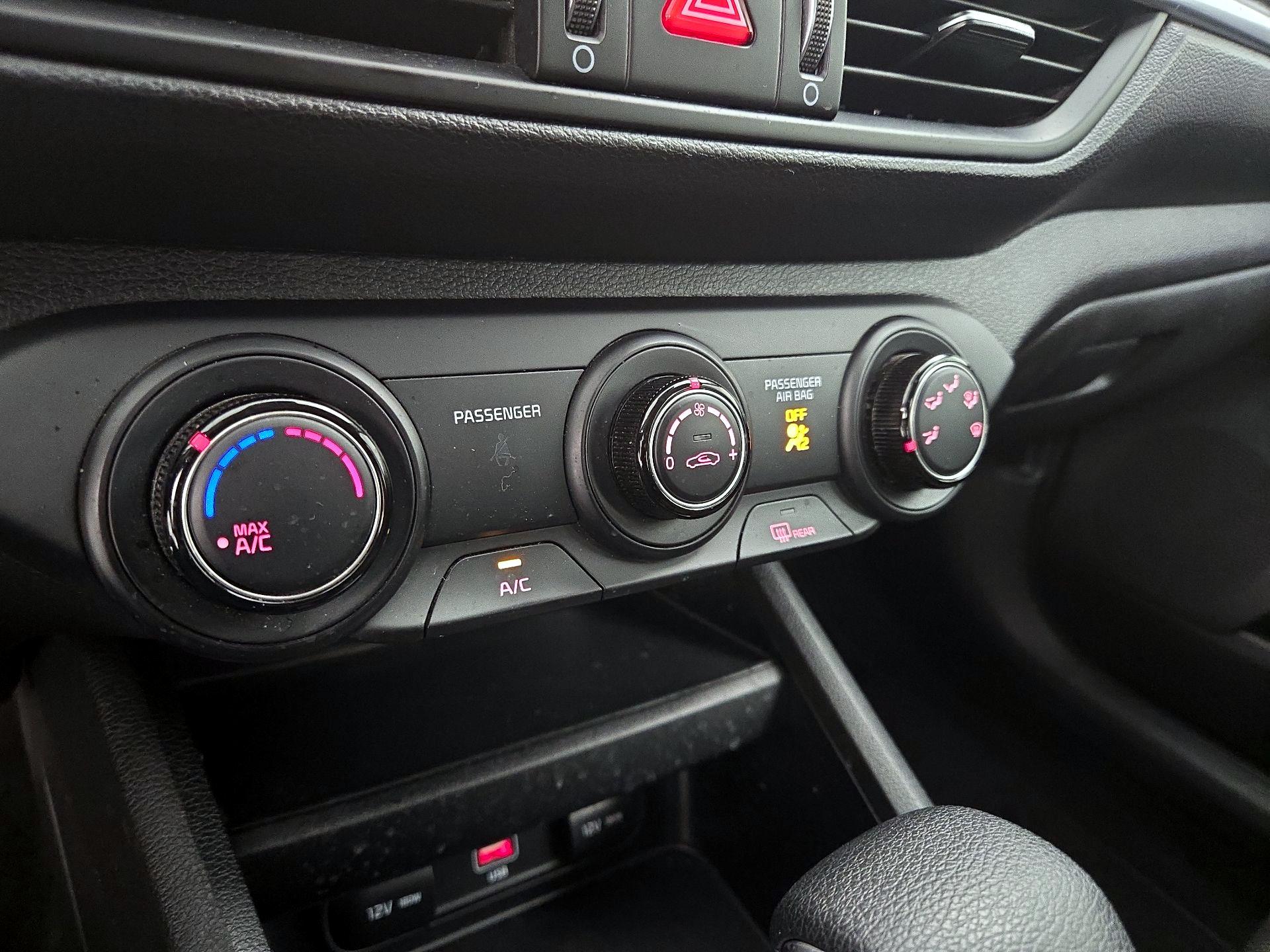 Thumbnail: 2023 Kia Forte - 16