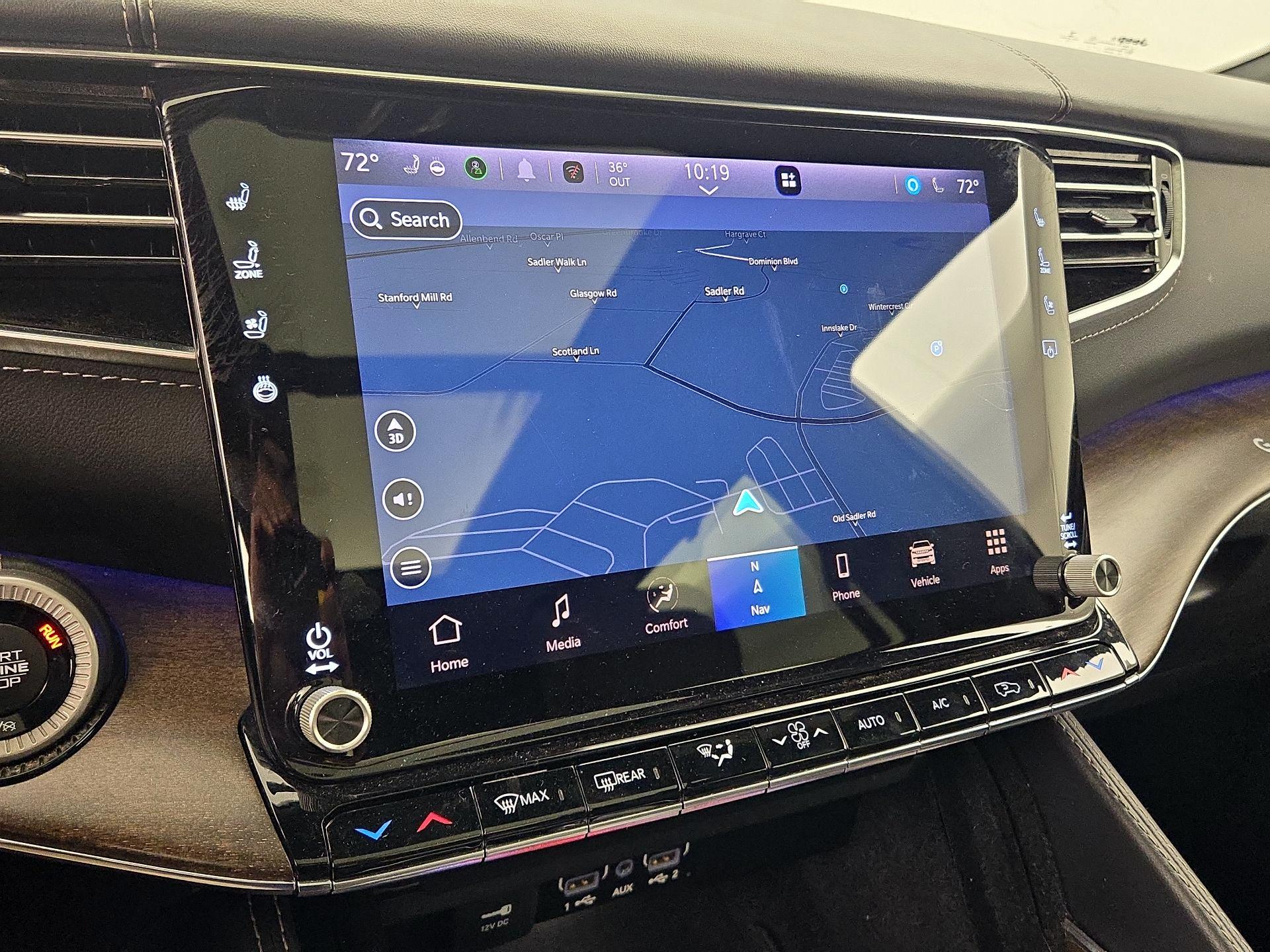 Thumbnail: 2022 Jeep Grand Wagoneer - 14