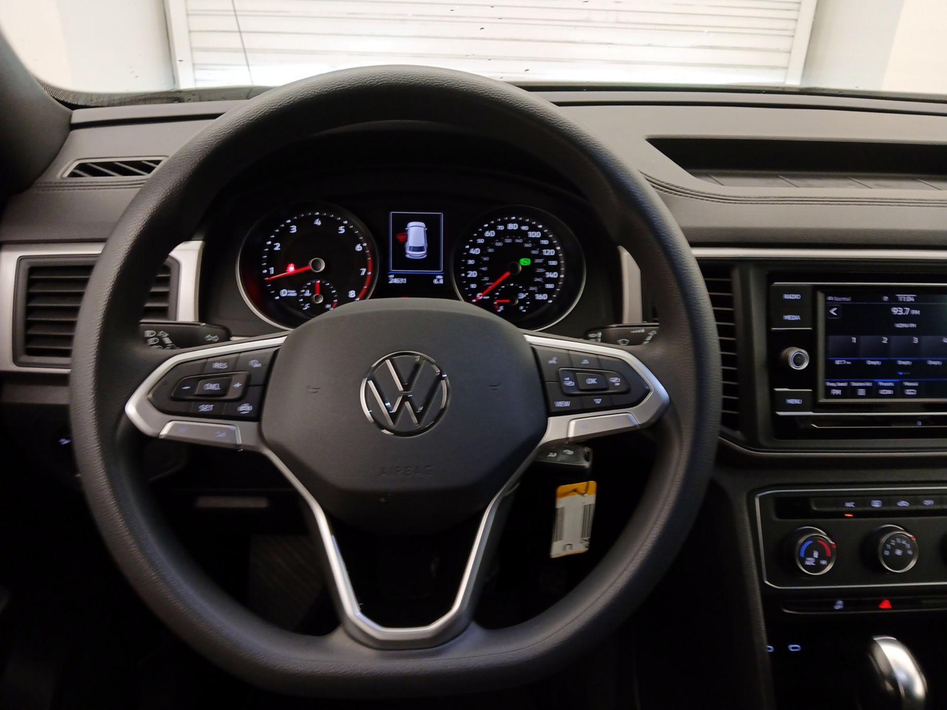 Thumbnail: 2020 Volkswagen Atlas - 10