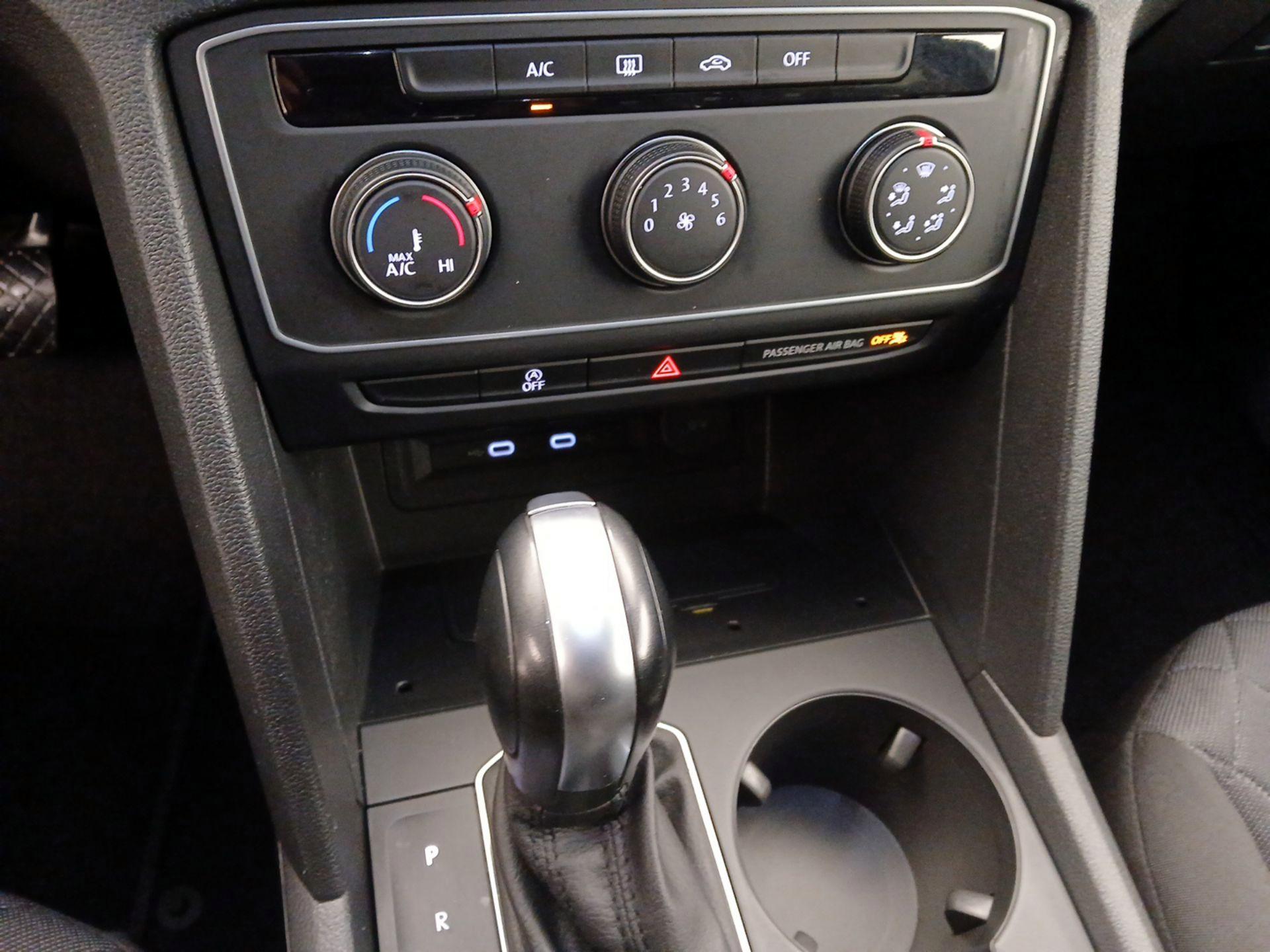 Thumbnail: 2020 Volkswagen Atlas - 16