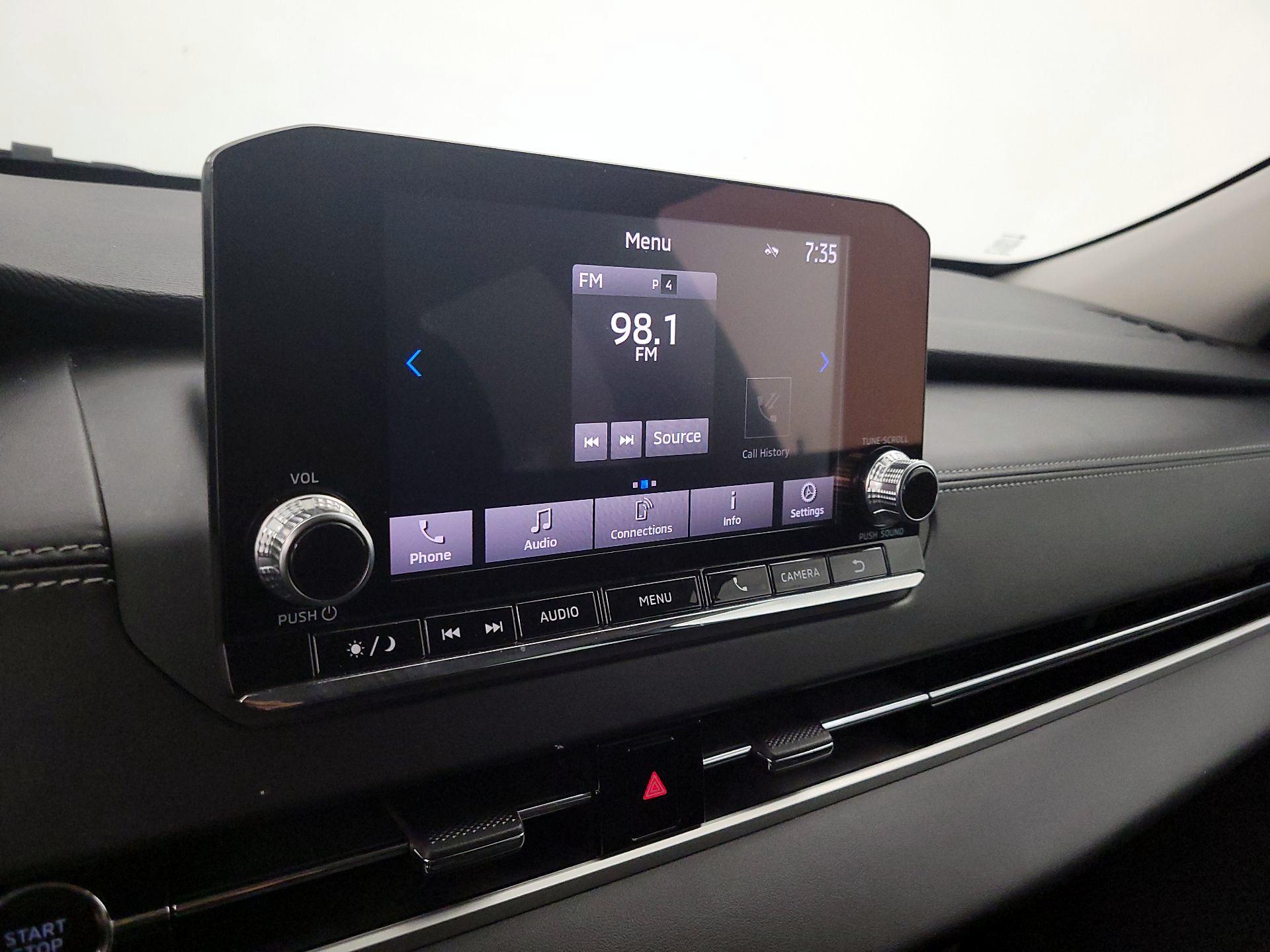 Thumbnail: 2022 Mitsubishi Outlander - 15