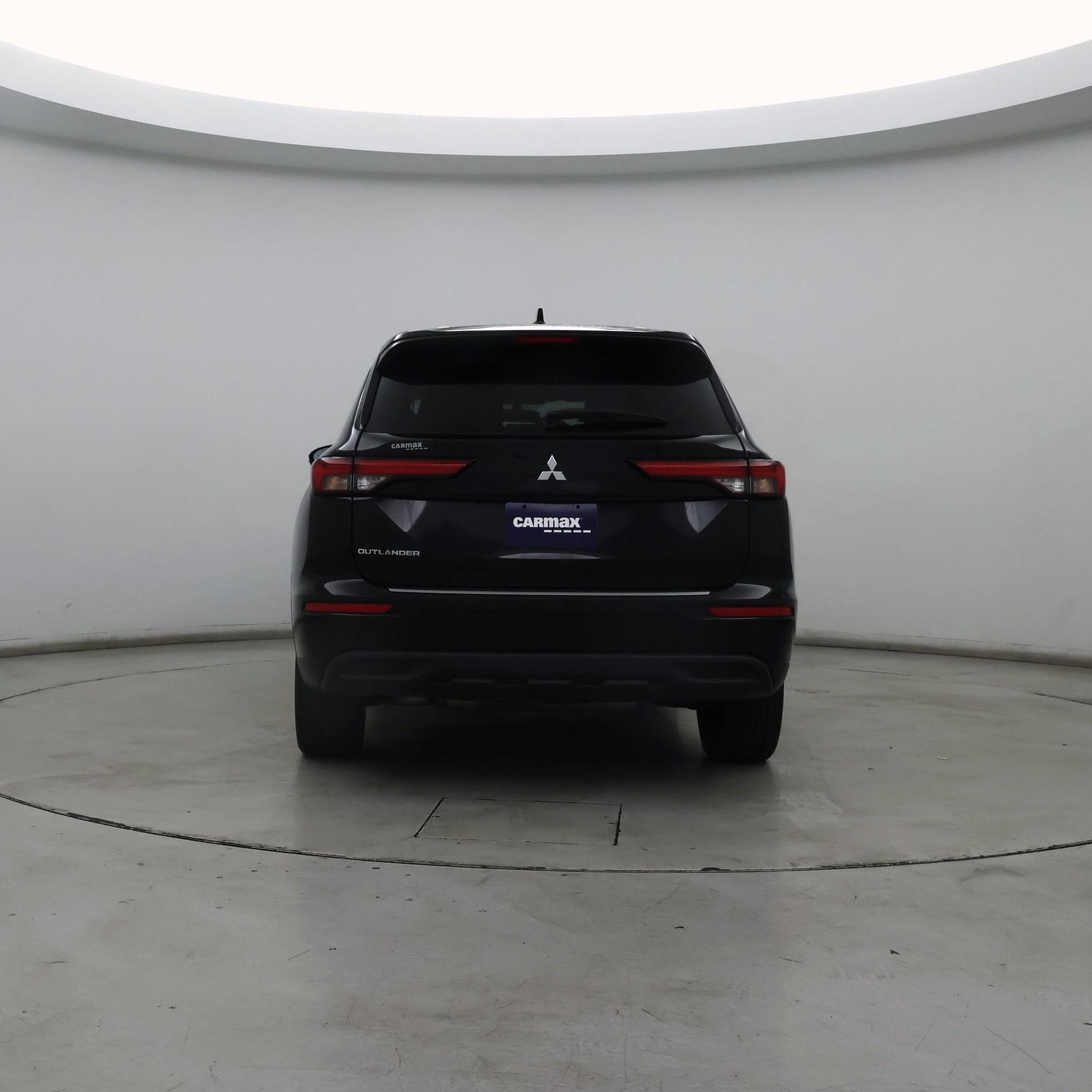 Thumbnail: 2022 Mitsubishi Outlander - 6