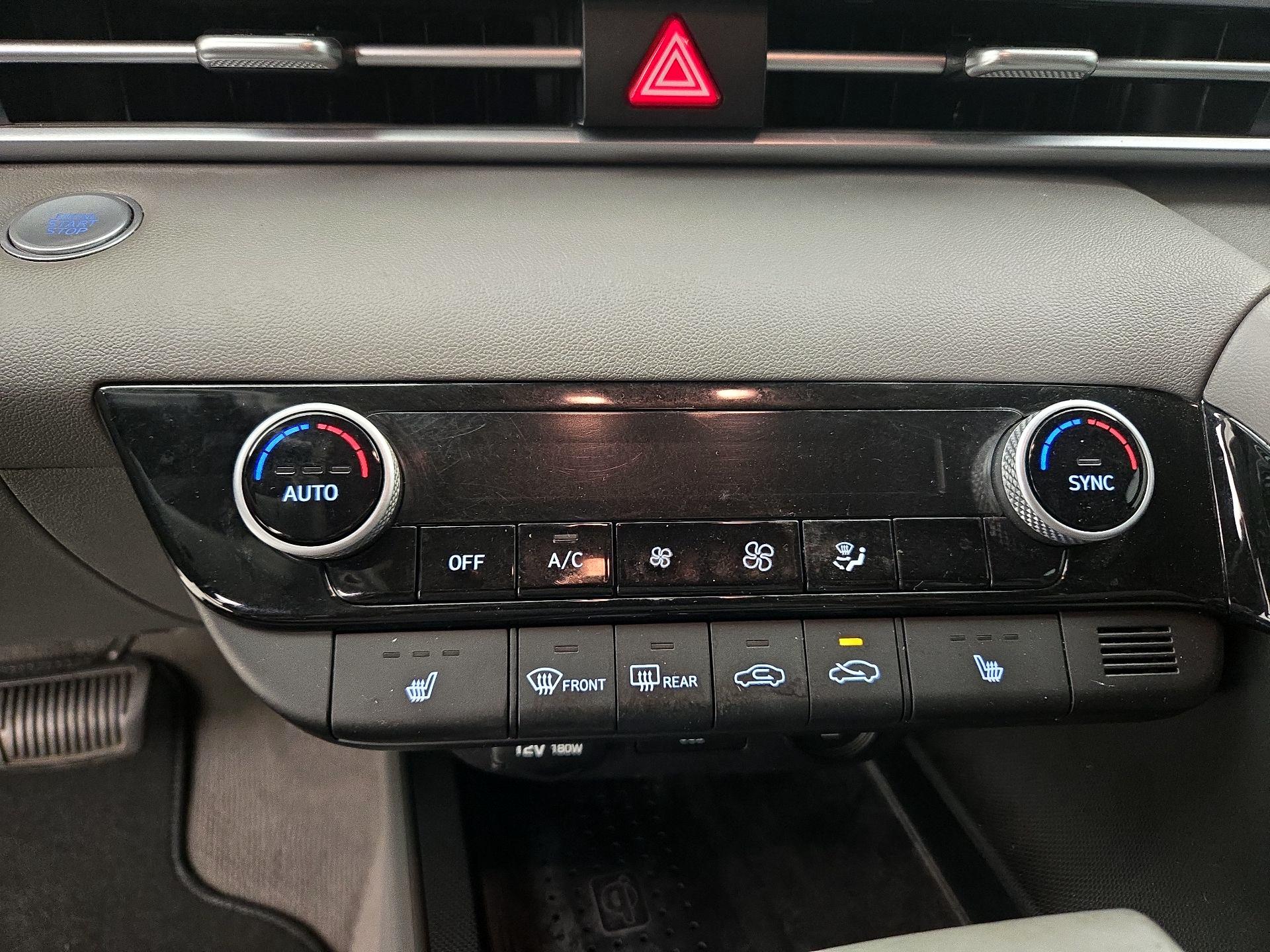 Thumbnail: 2021 Hyundai Elantra - 16