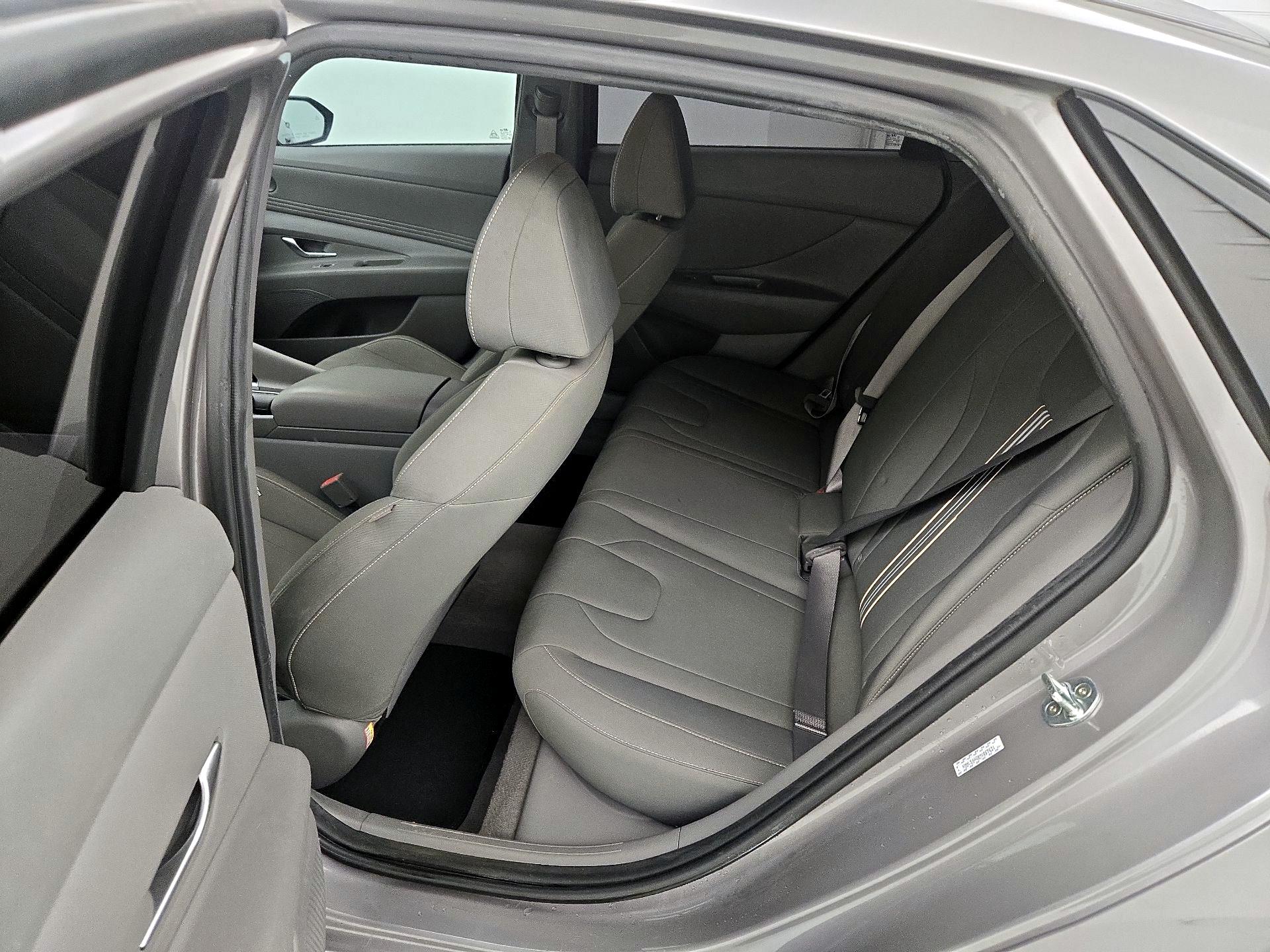 Thumbnail: 2021 Hyundai Elantra - 19