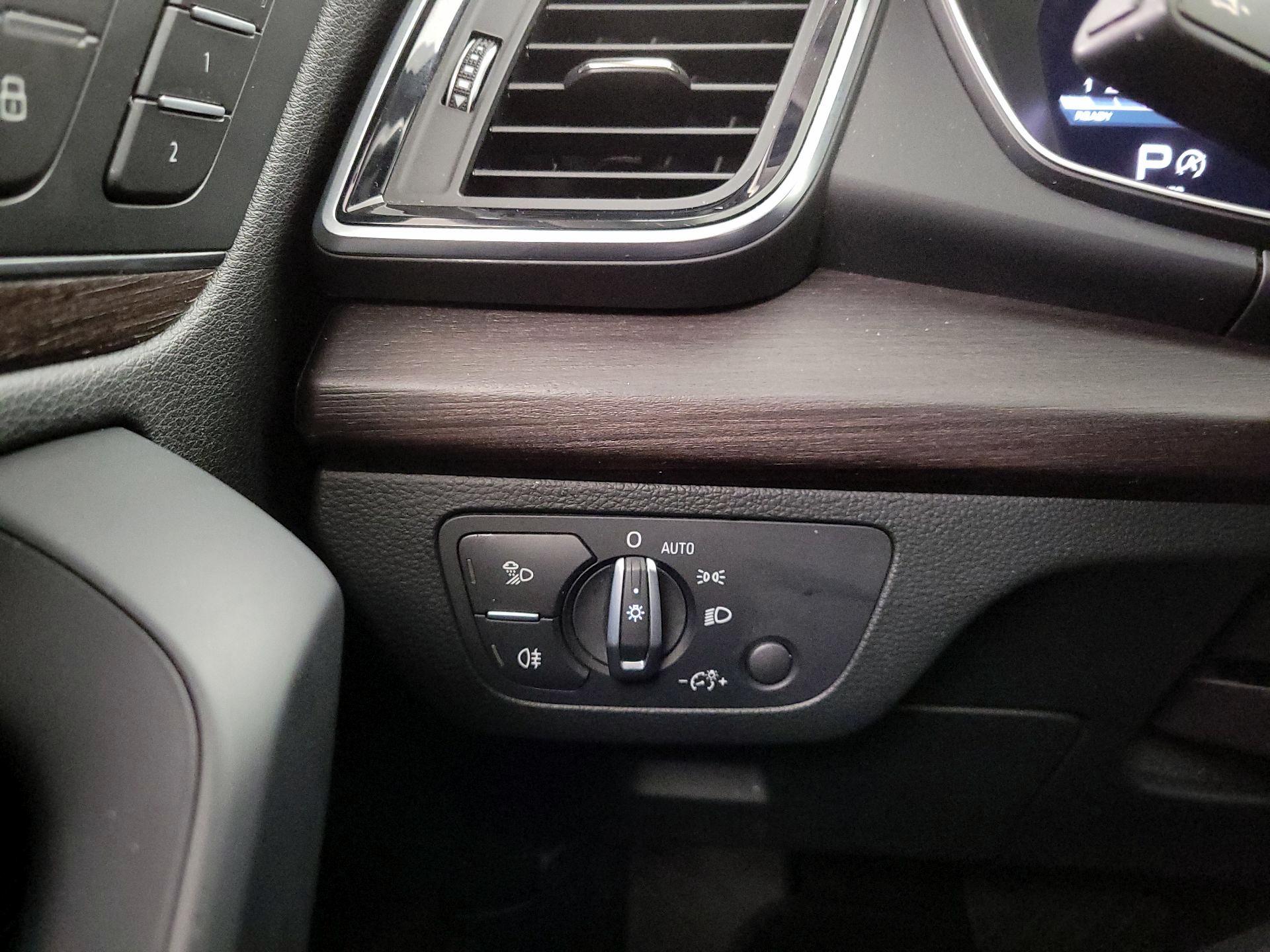 Thumbnail: 2022 Audi Q5 - 13