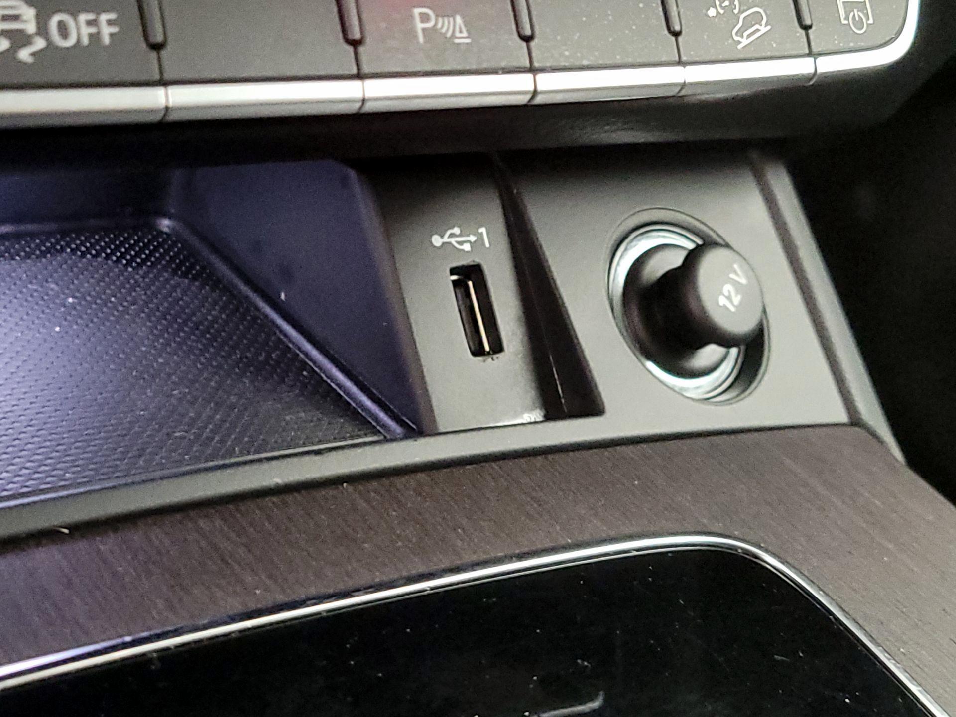 Thumbnail: 2022 Audi Q5 - 18