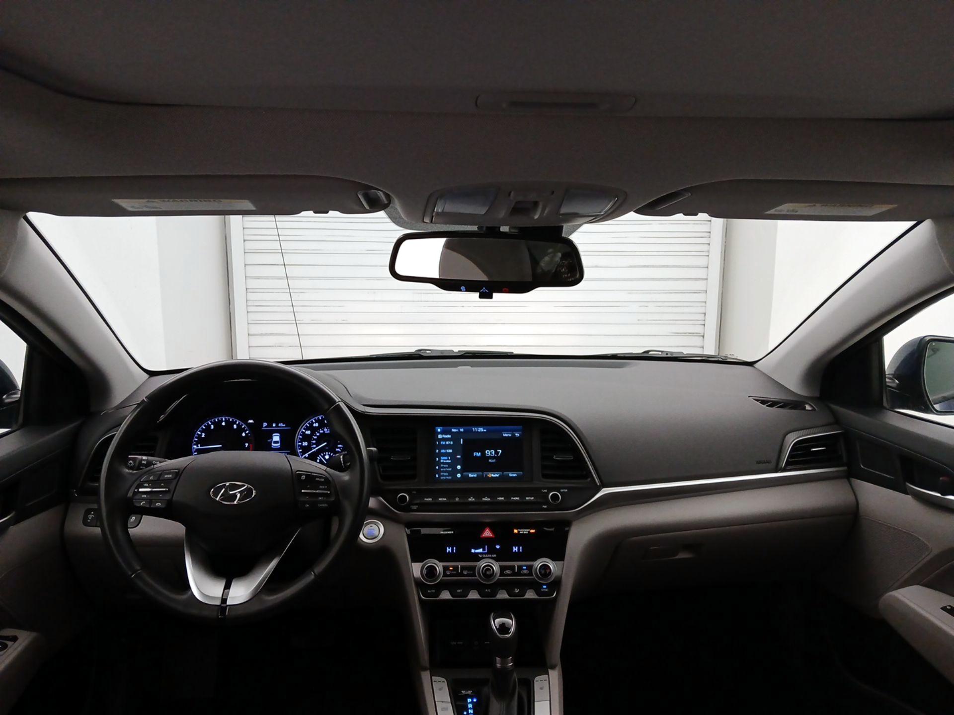 Thumbnail: 2020 Hyundai Elantra - 9