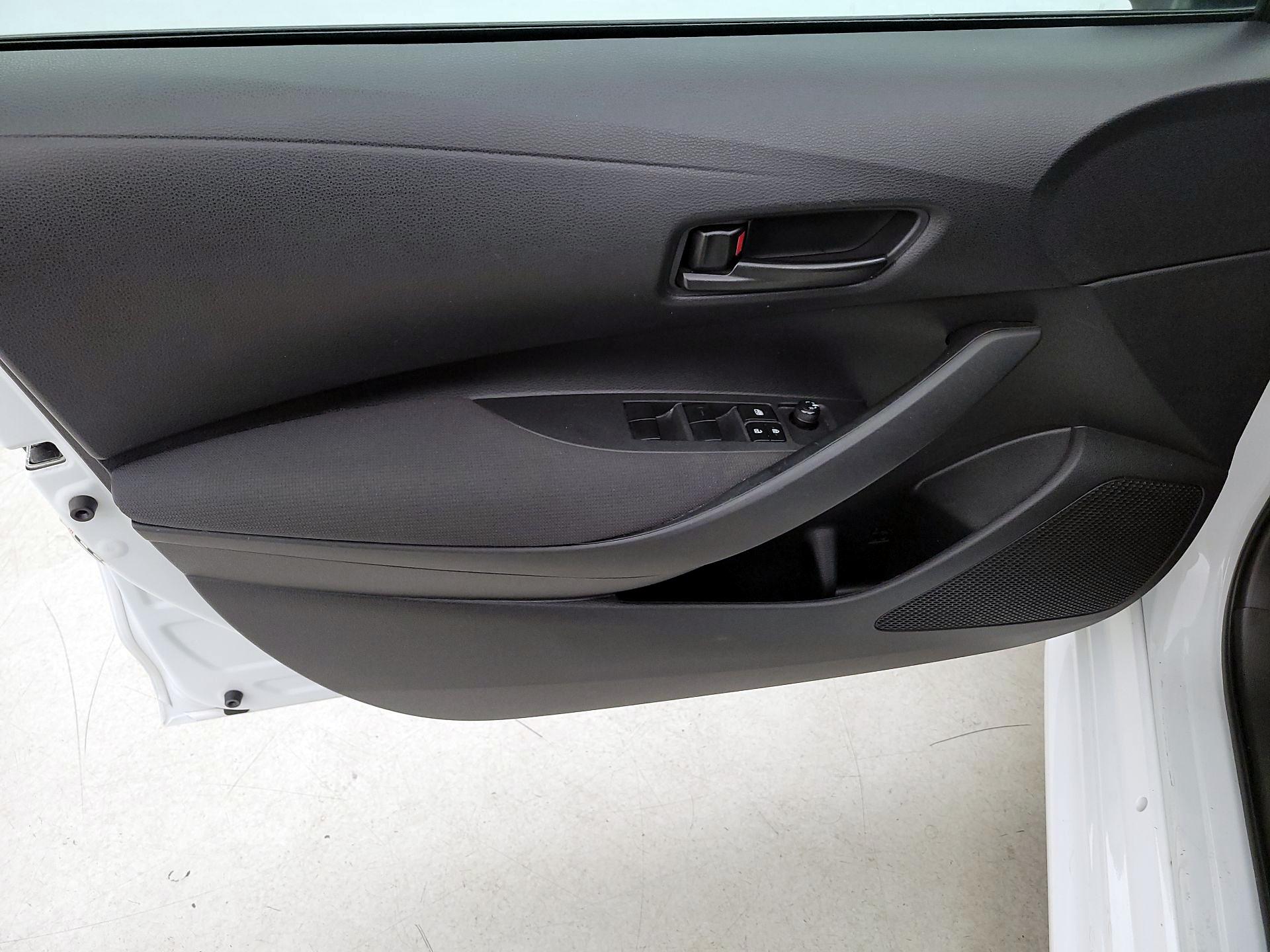 Thumbnail: 2023 Toyota Corolla - 12