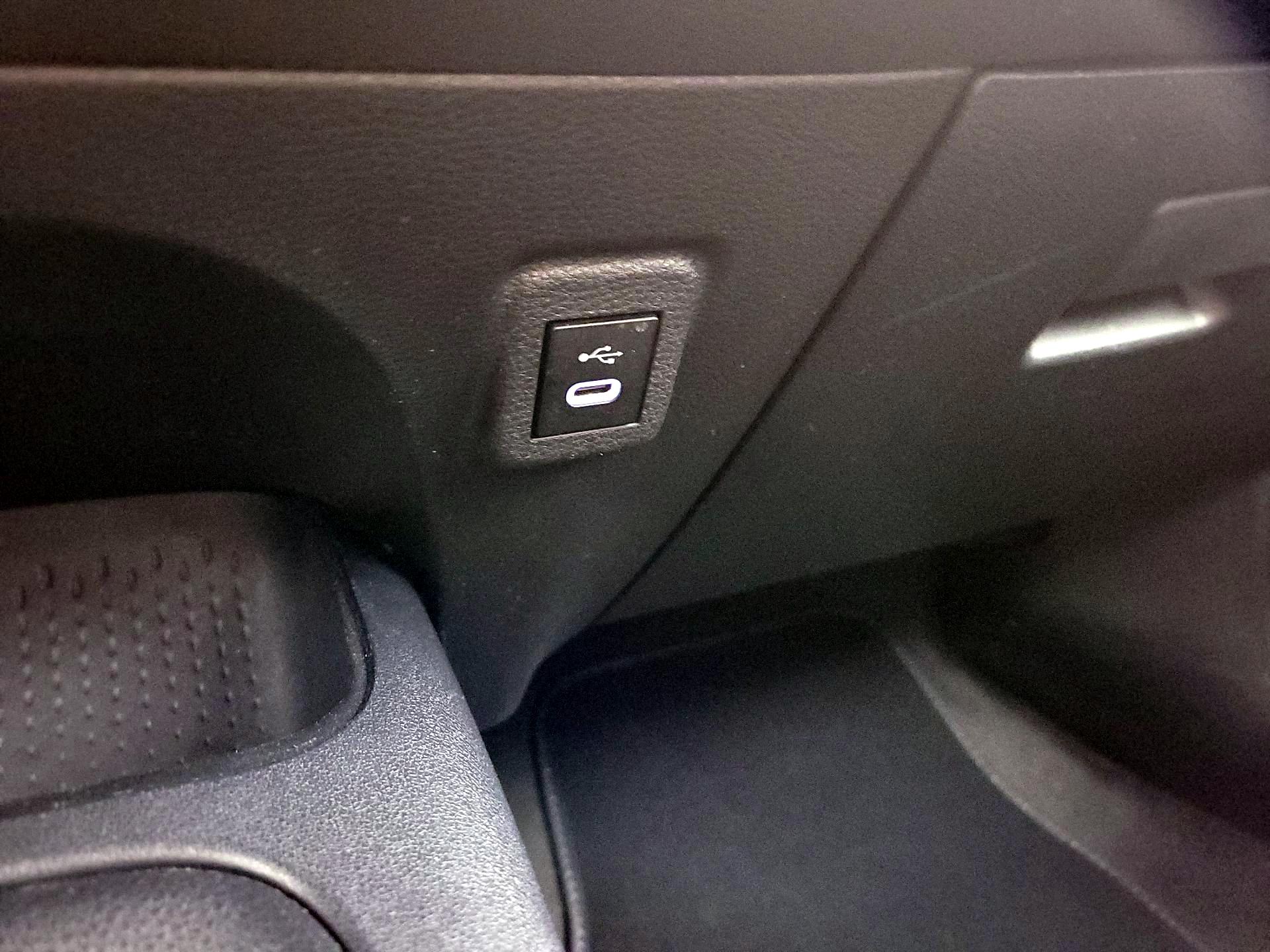 Thumbnail: 2023 Toyota Corolla - 18