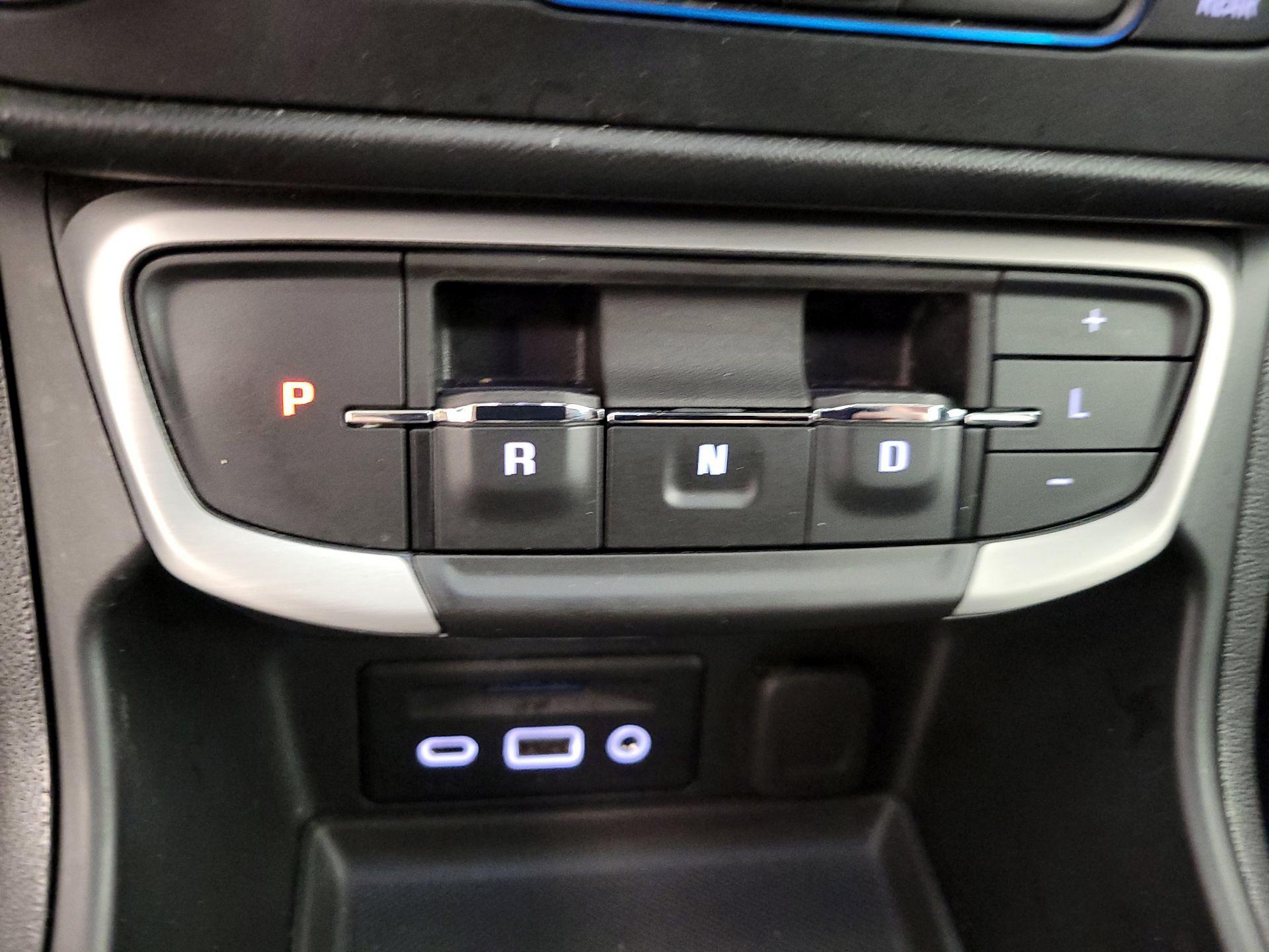 Thumbnail: 2023 GMC Terrain - 17