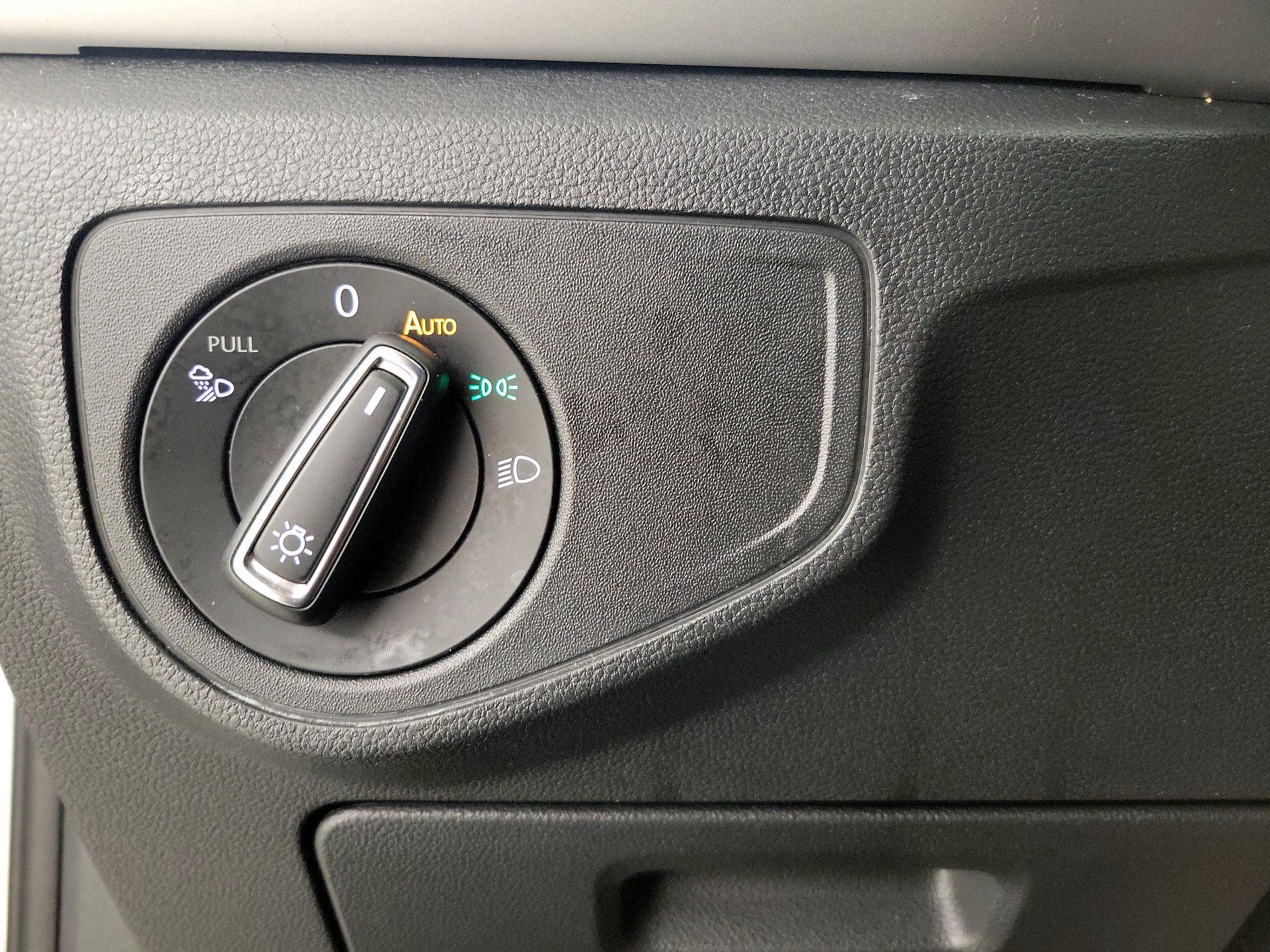 Thumbnail: 2023 Volkswagen Atlas - 13