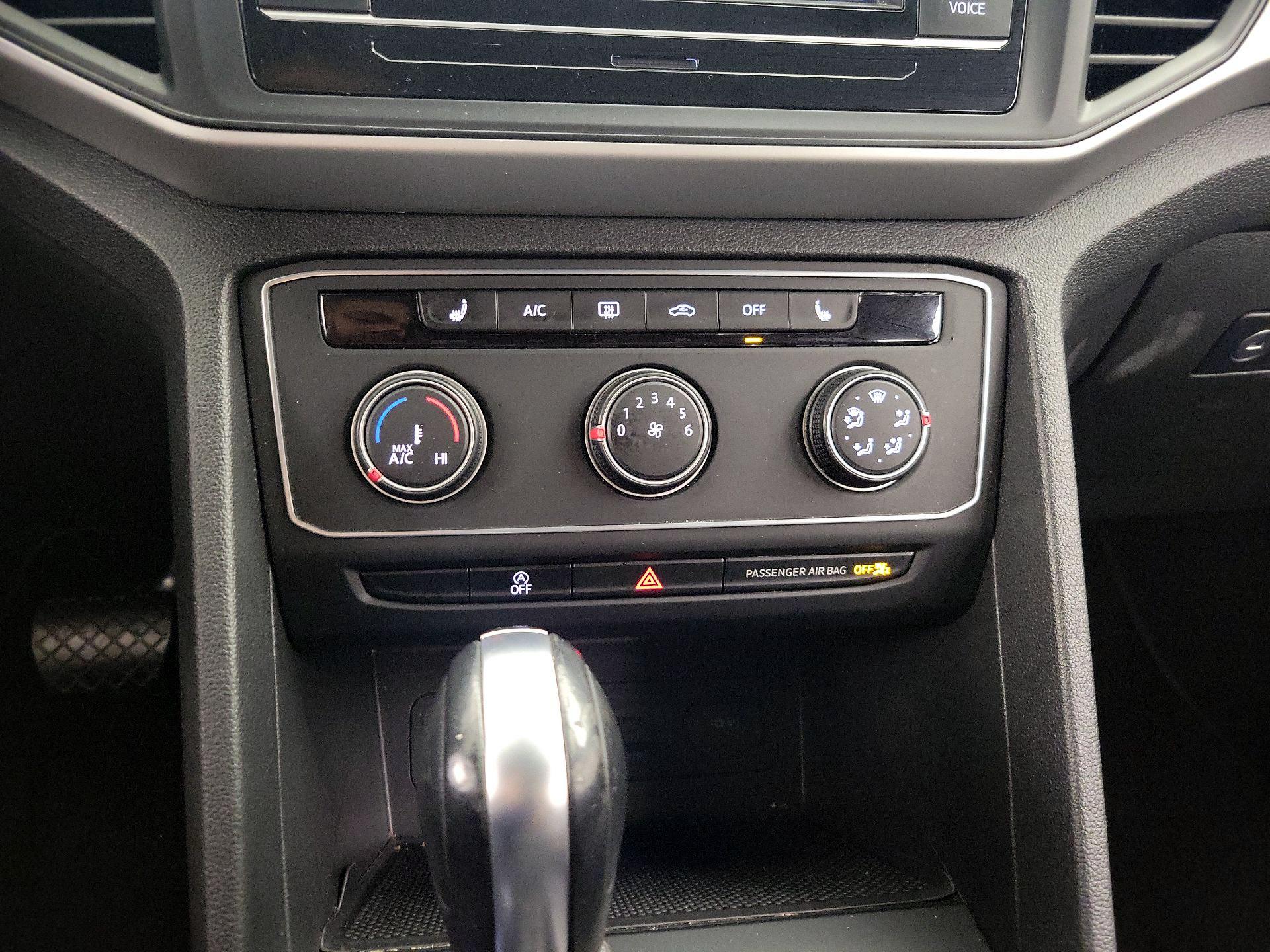 Thumbnail: 2023 Volkswagen Atlas - 16