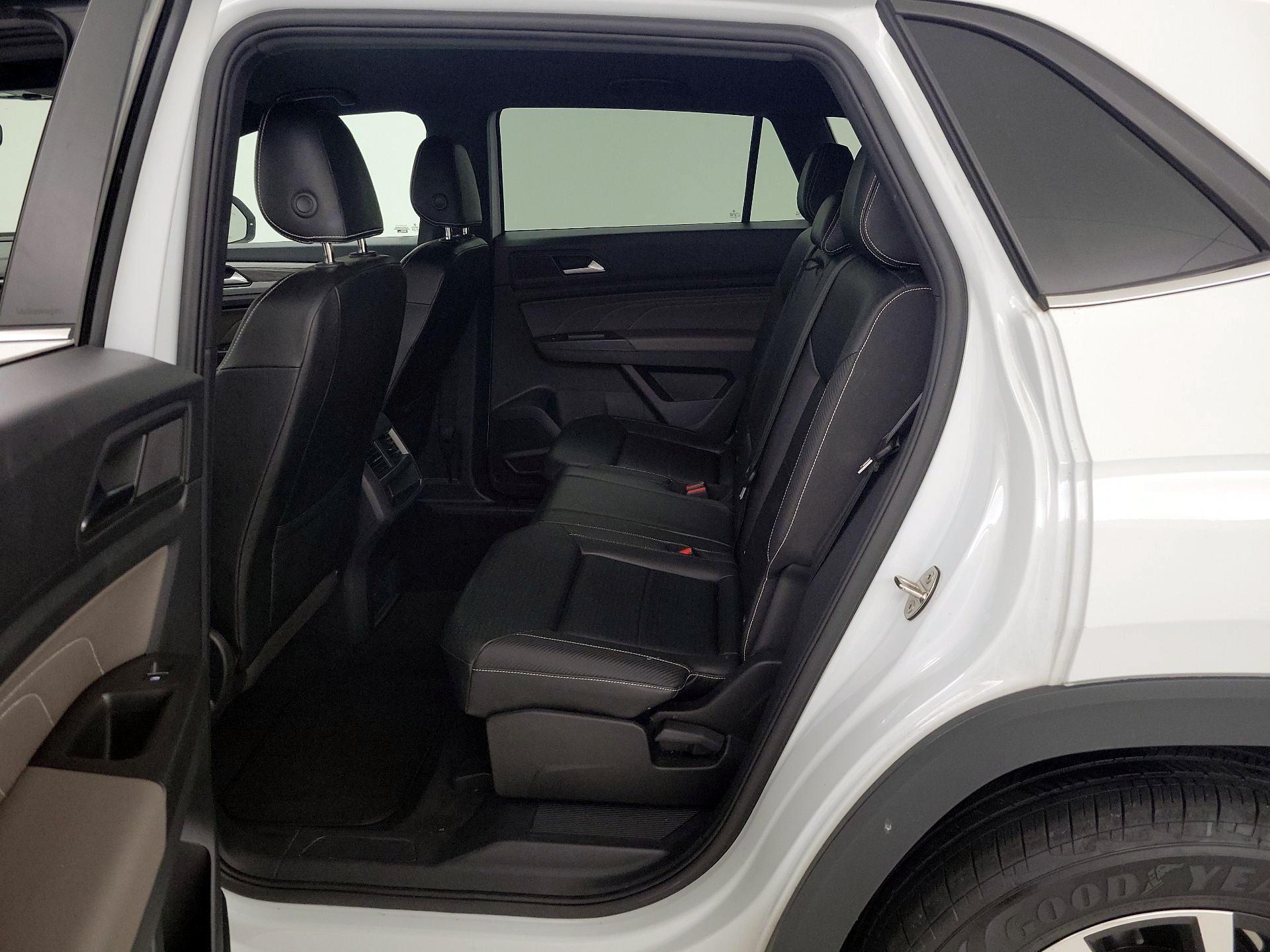 Thumbnail: 2023 Volkswagen Atlas - 18