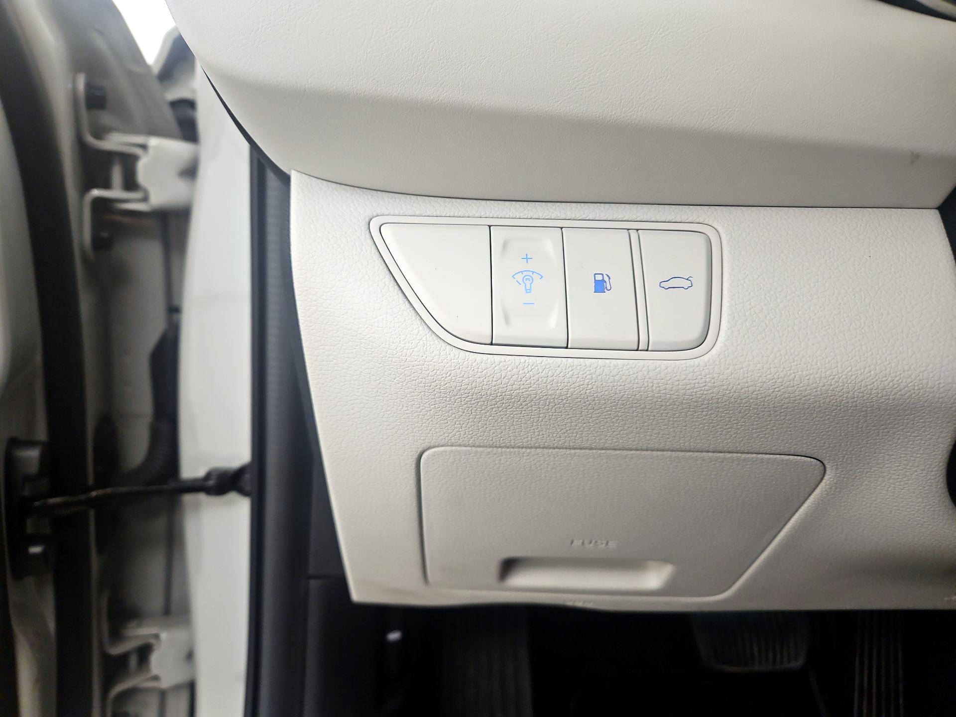 Thumbnail: 2024 Genesis G70 - 13