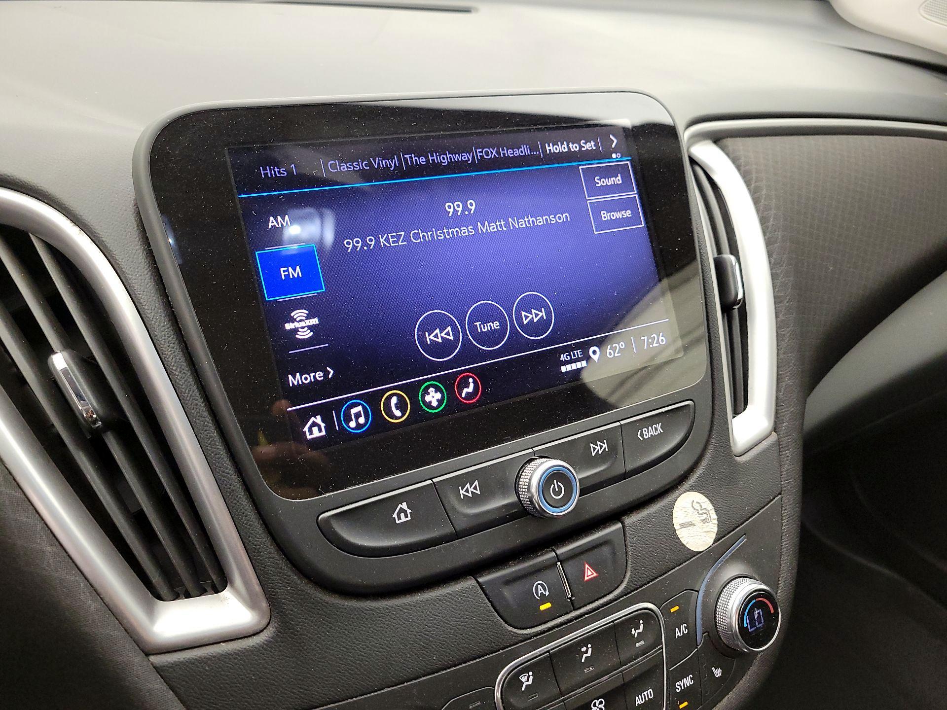 Thumbnail: 2022 Chevrolet Malibu - 15