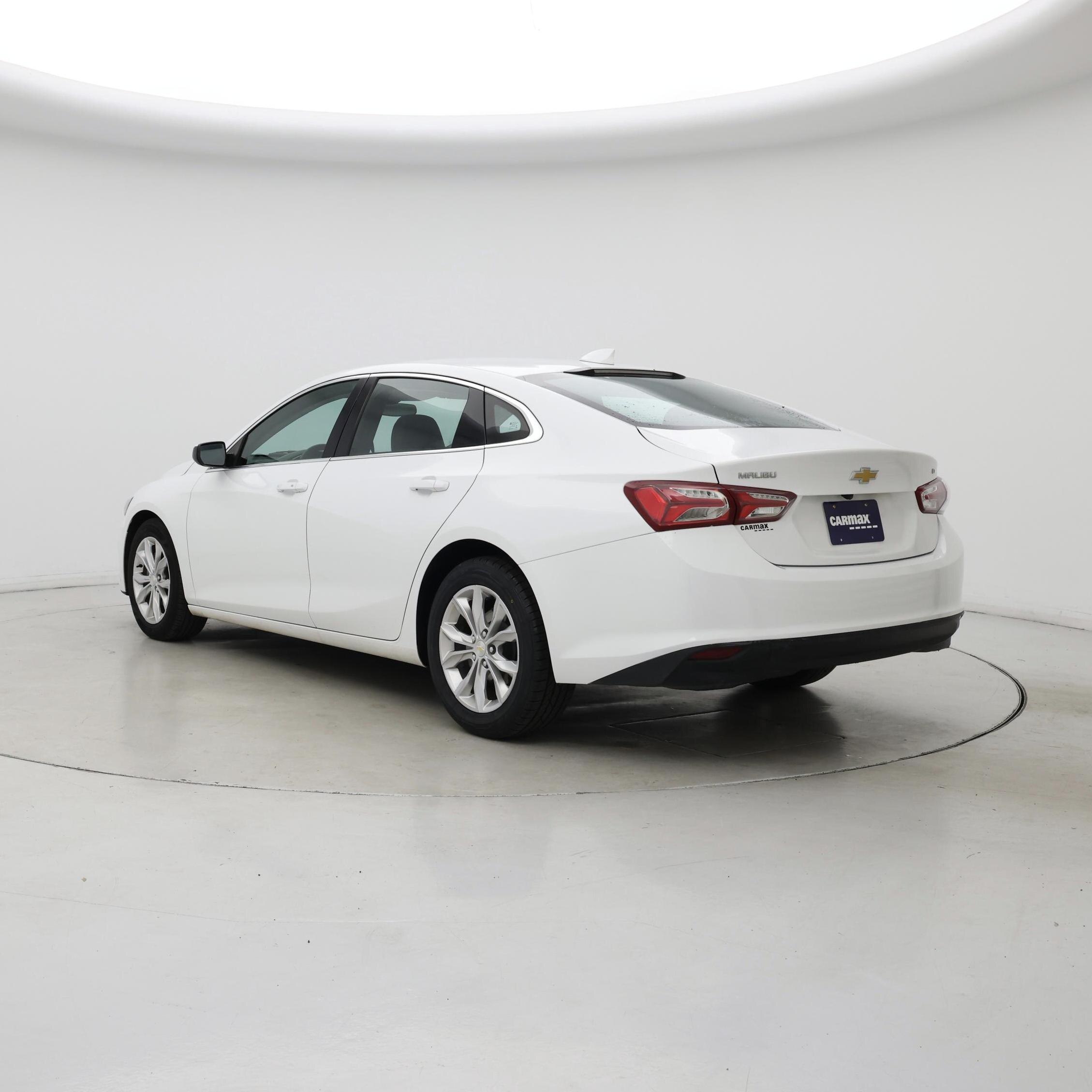 Thumbnail: 2022 Chevrolet Malibu - 2