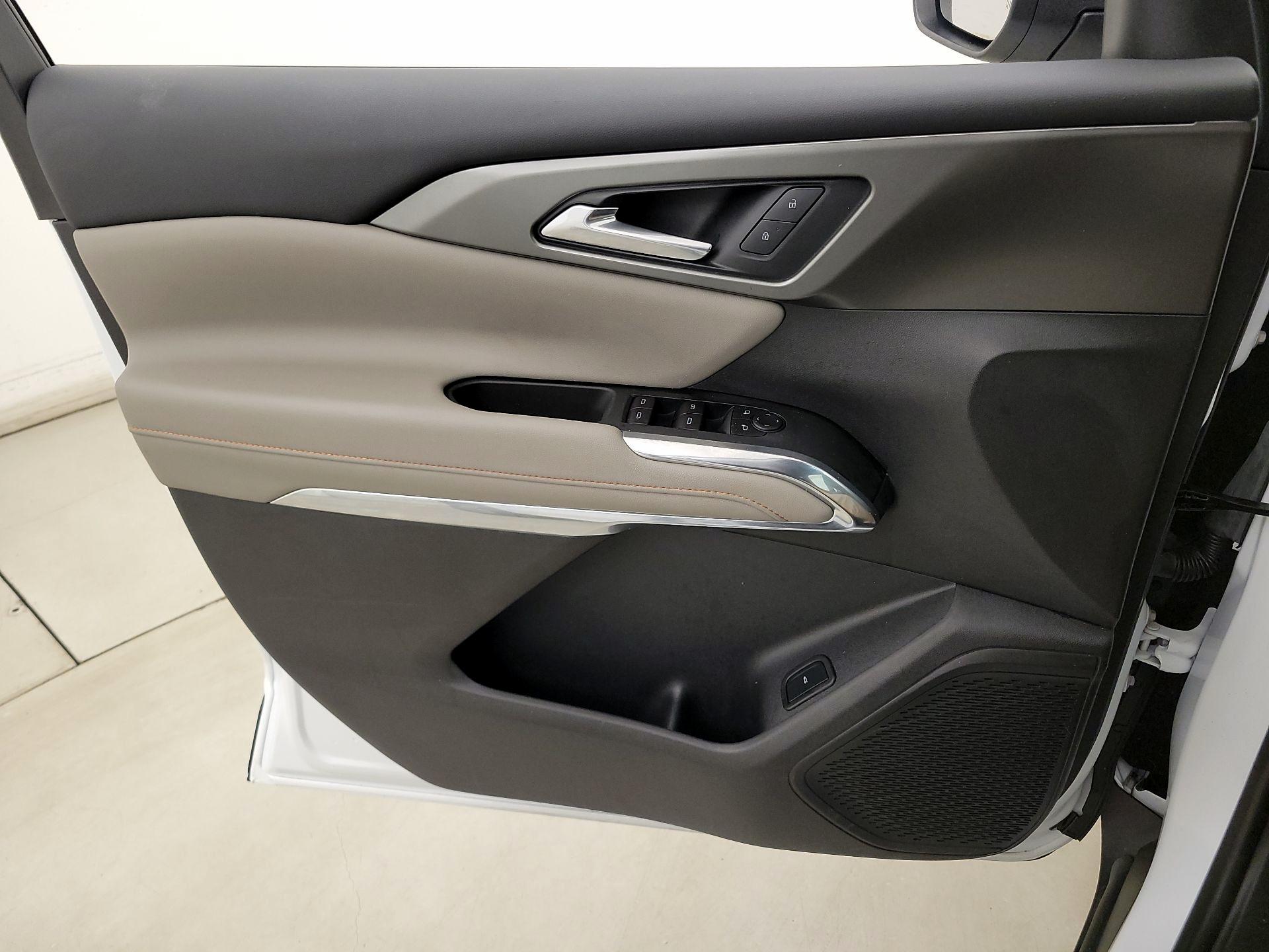 Thumbnail: 2025 Chevrolet Traverse - 12