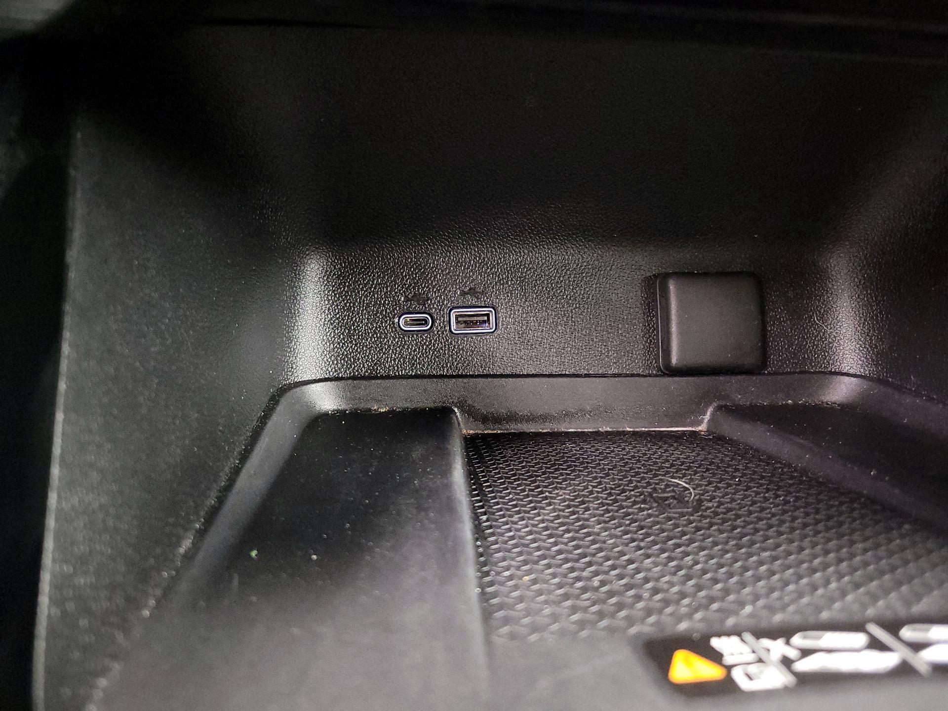 Thumbnail: 2025 Chevrolet Traverse - 18