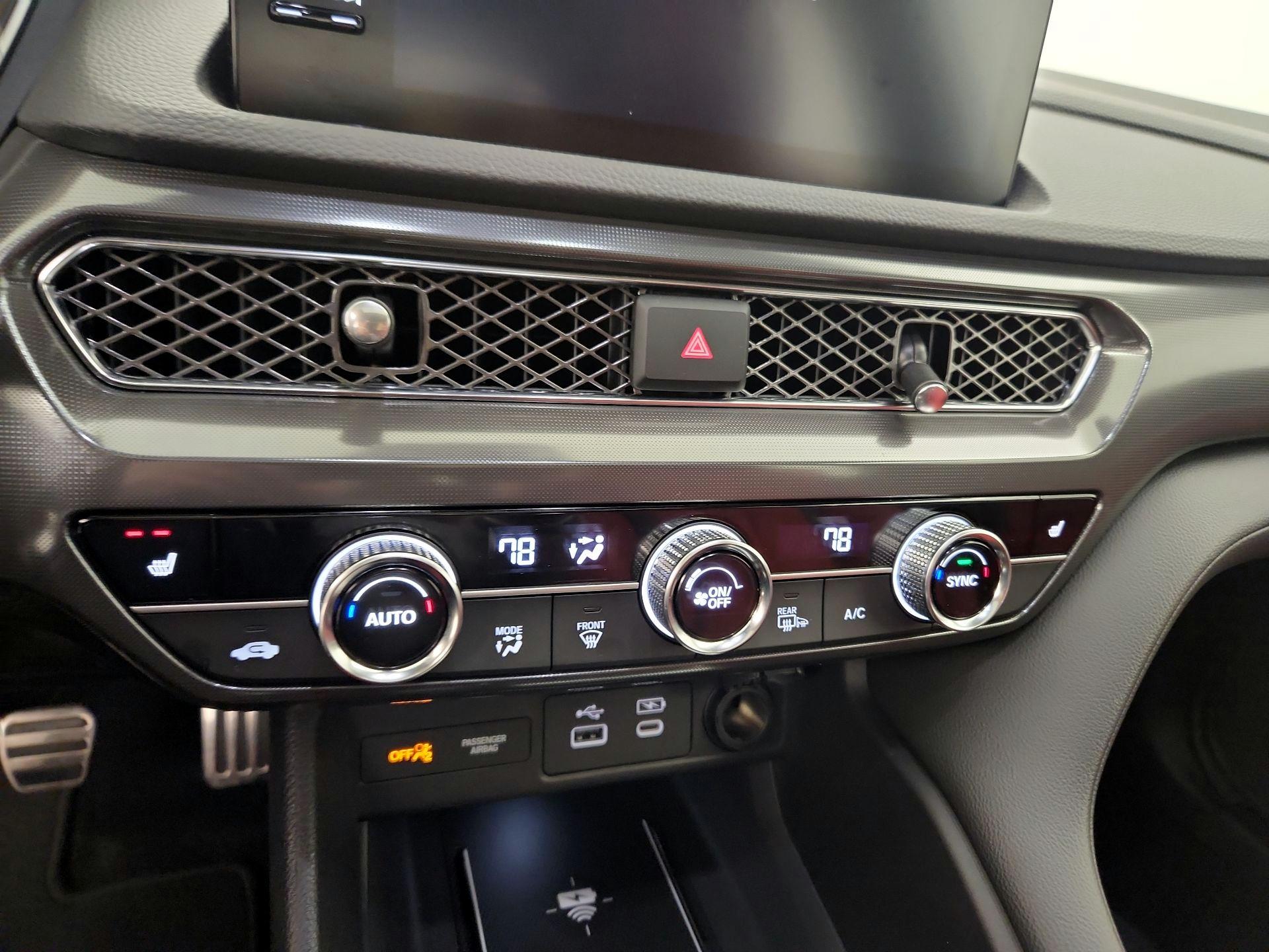 Thumbnail: 2025 Acura Integra - 16