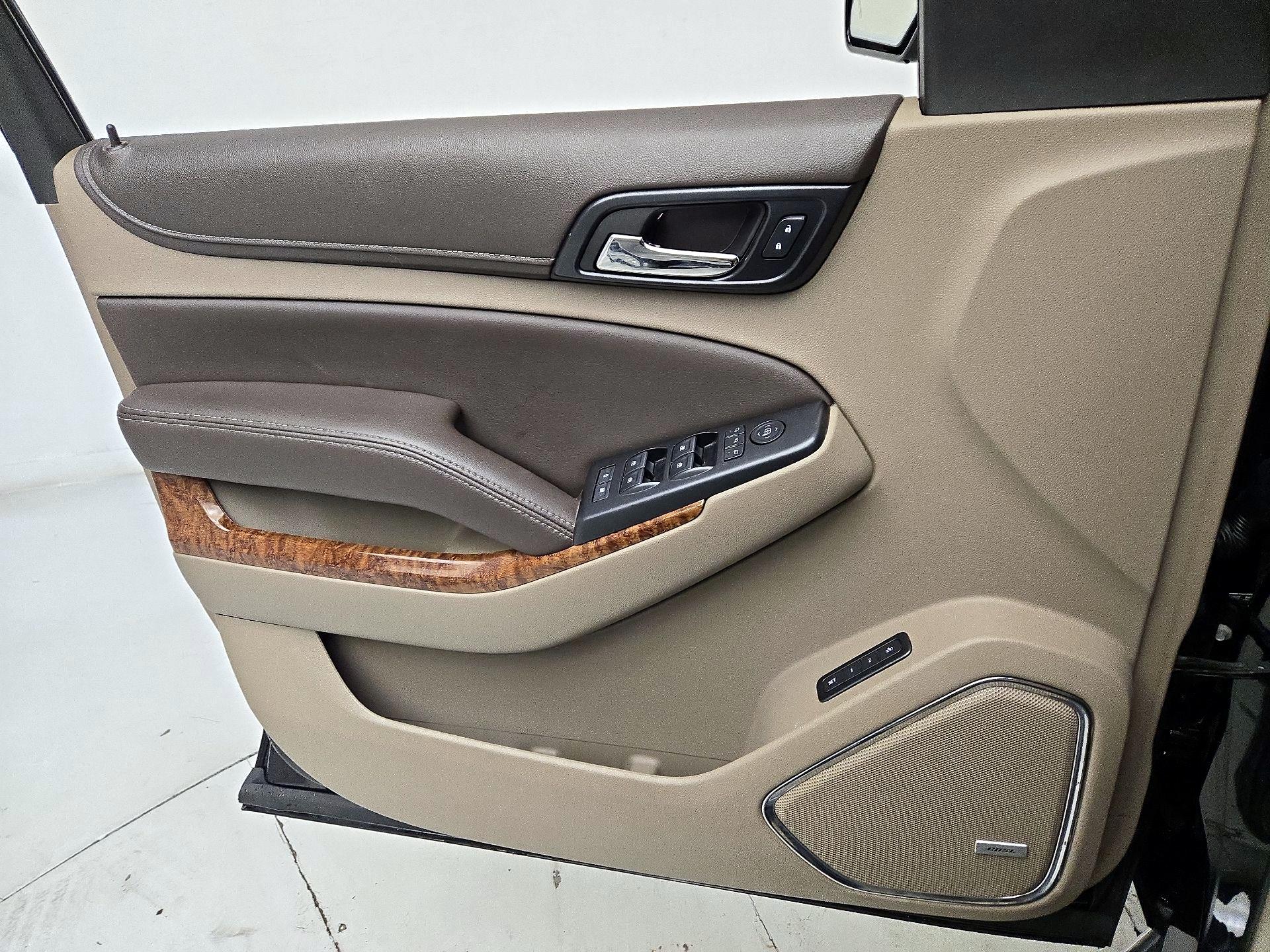 Thumbnail: 2018 Chevrolet Tahoe - 12