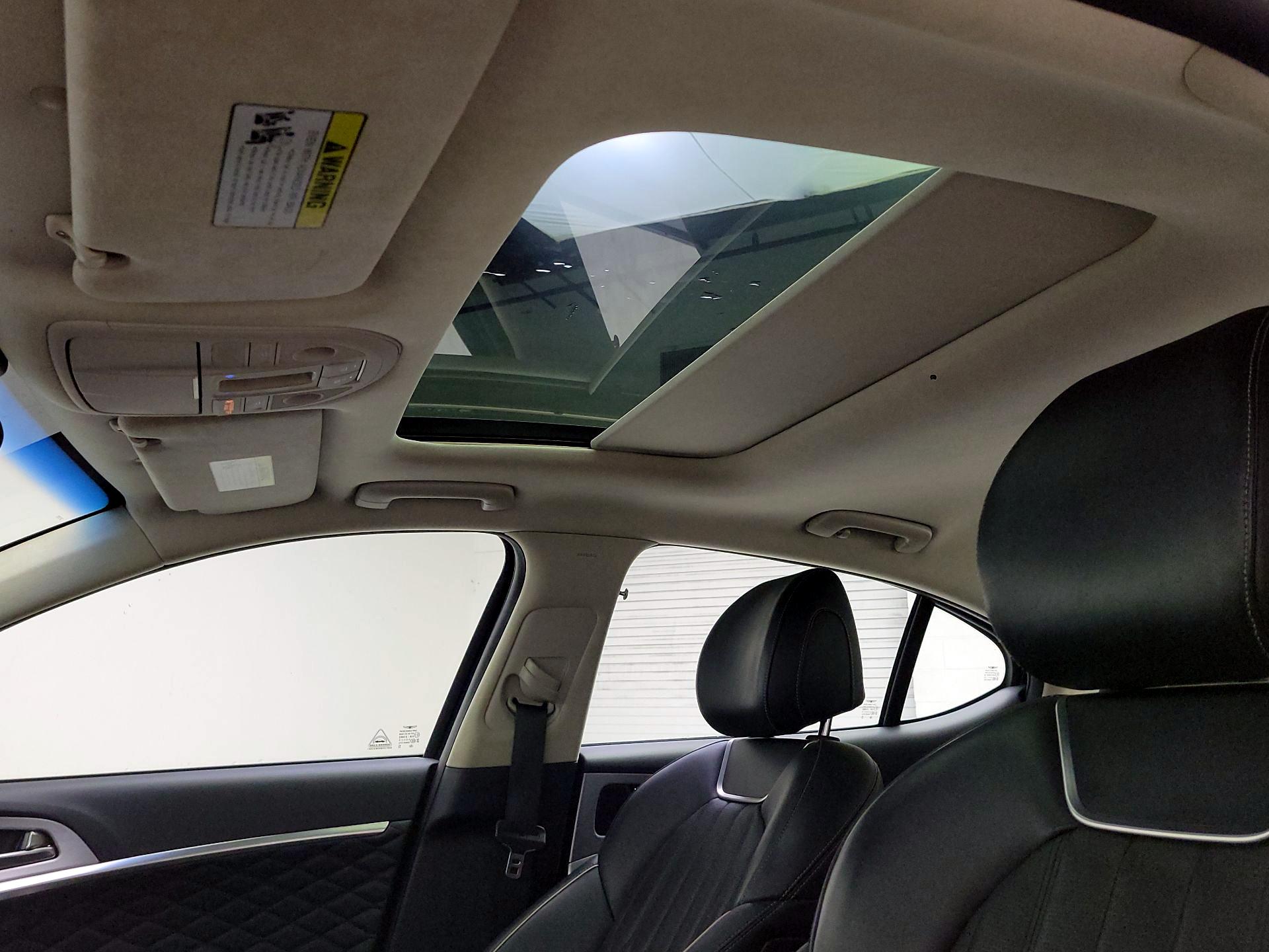 Thumbnail: 2019 Genesis G70 - 20