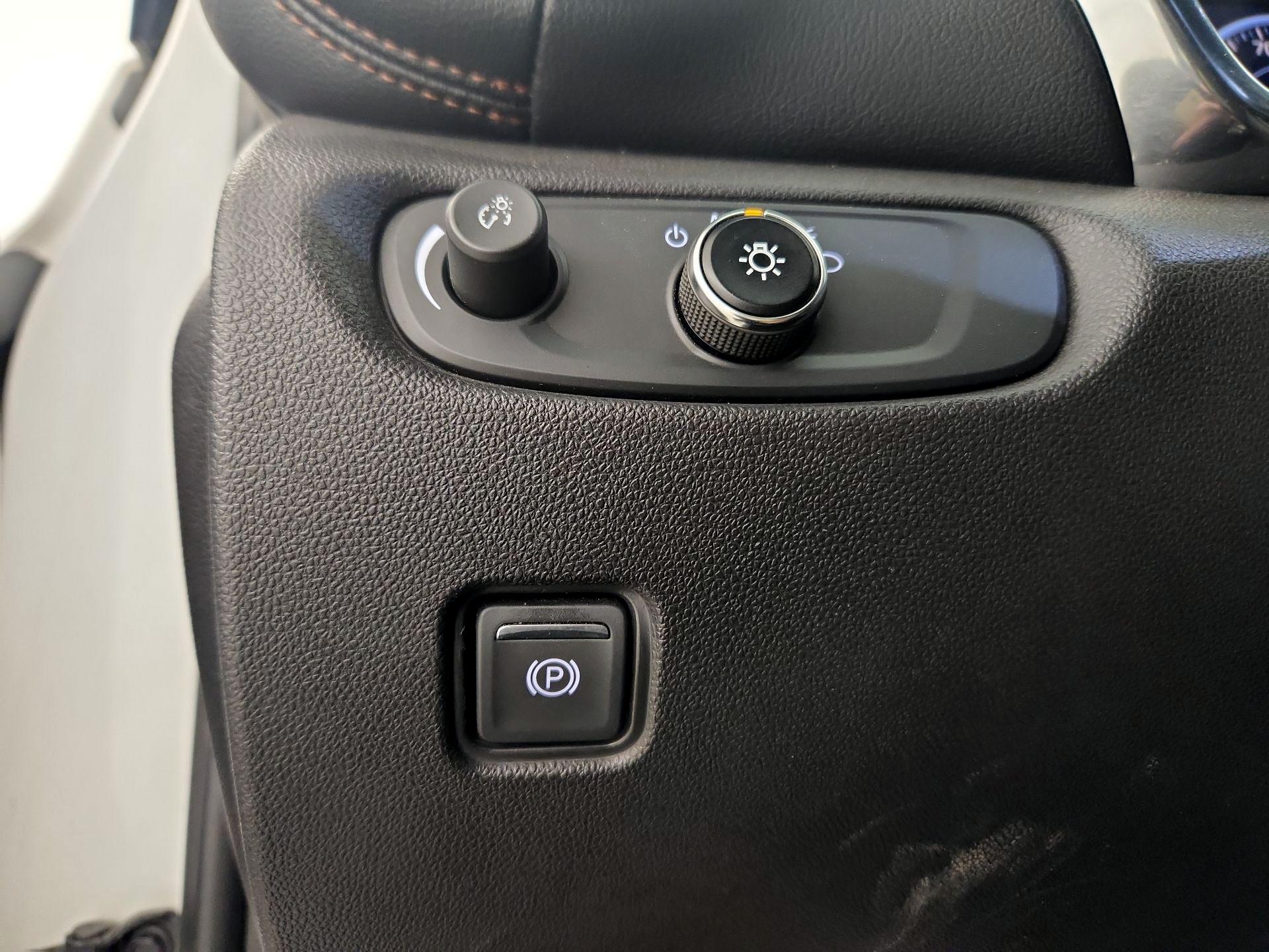 Thumbnail: 2021 Chevrolet Blazer - 13