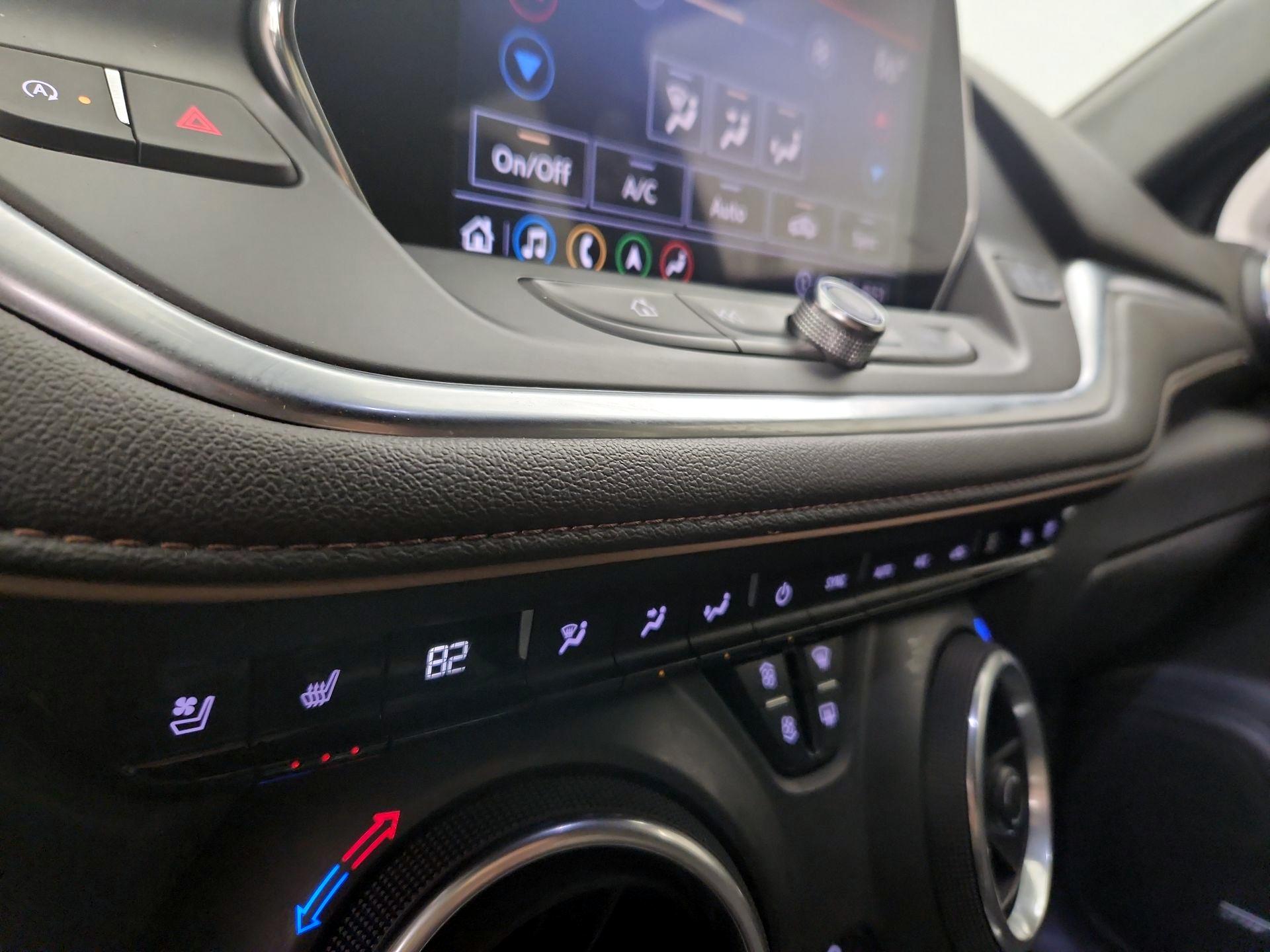 Thumbnail: 2021 Chevrolet Blazer - 16