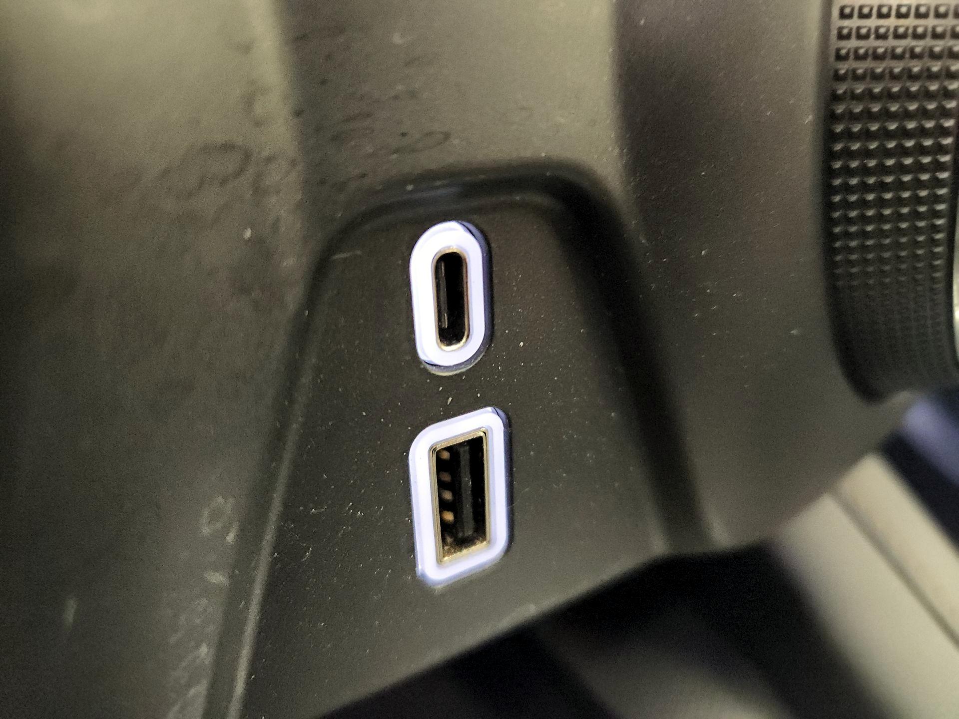 Thumbnail: 2021 Chevrolet Blazer - 18